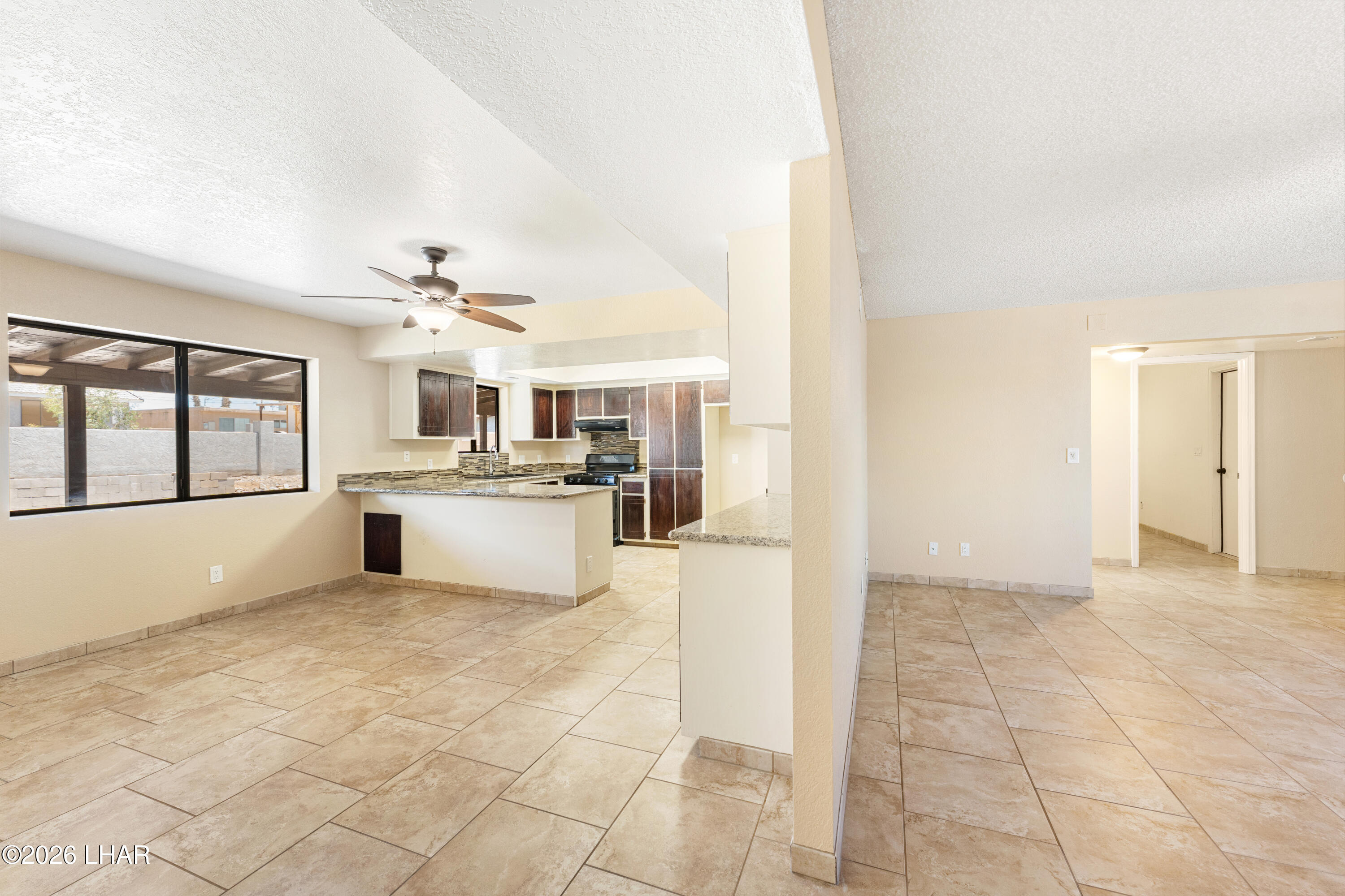 597 Riverboat Dr Property Photo 6
