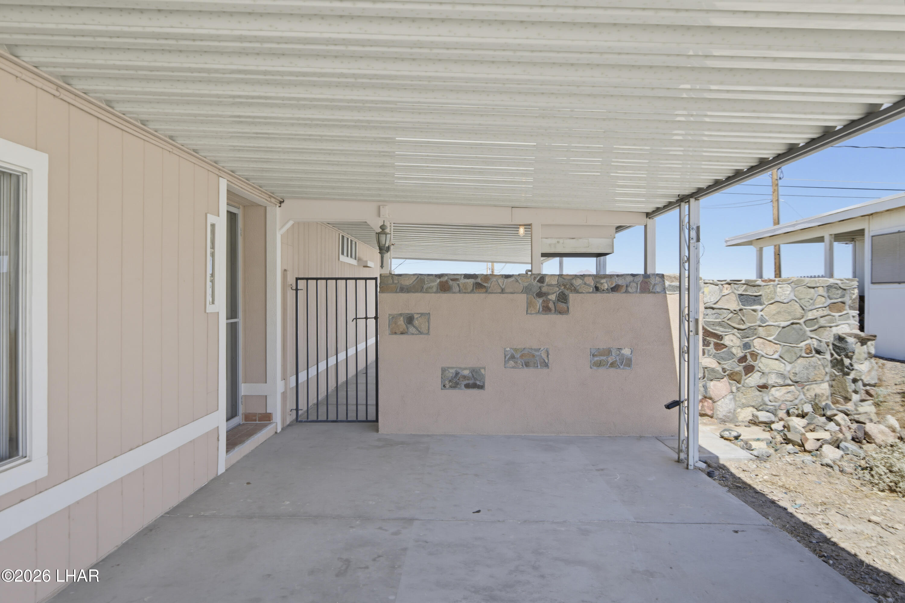 1565 Russell Dr Property Photo 4