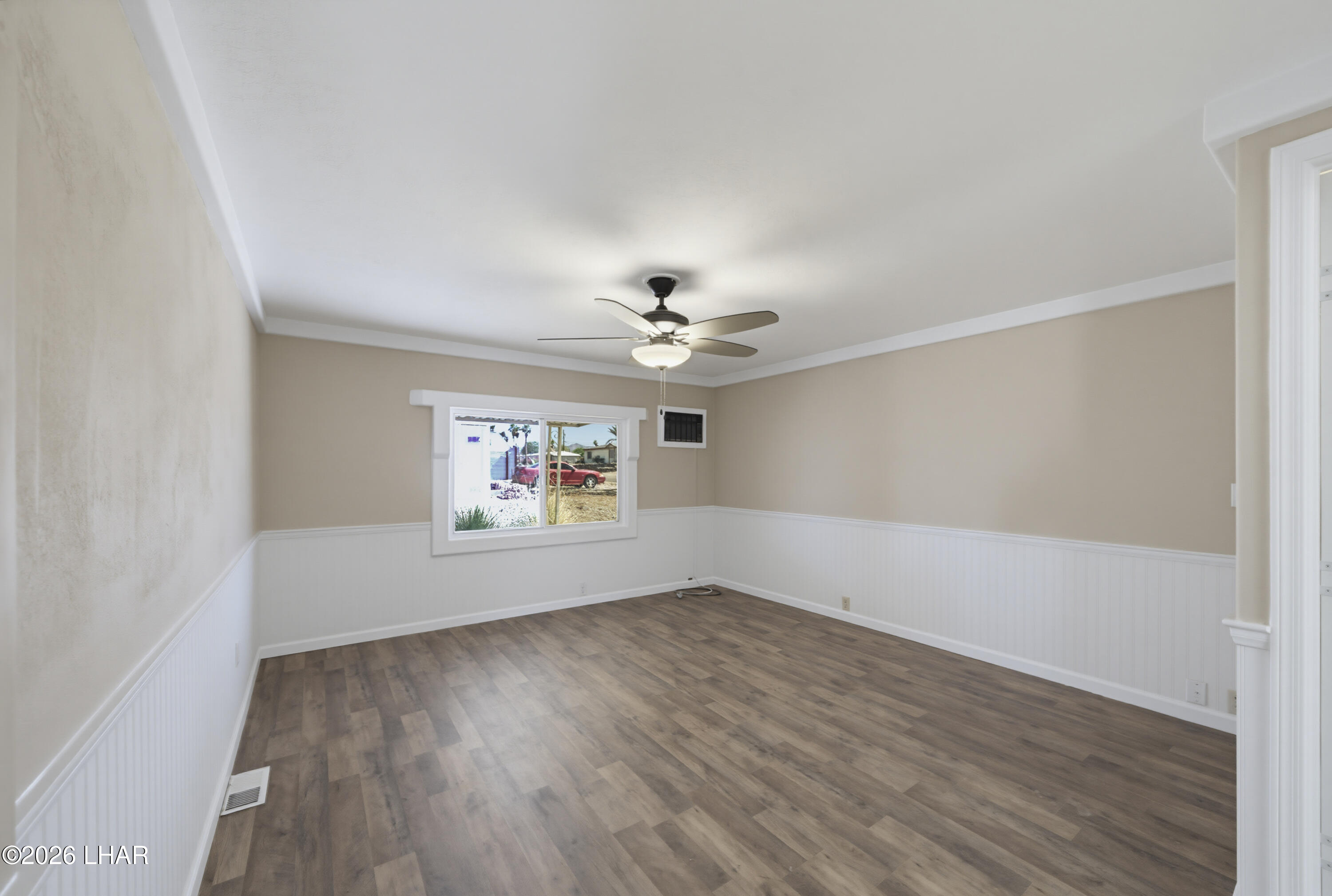 1565 Russell Dr Property Photo 11