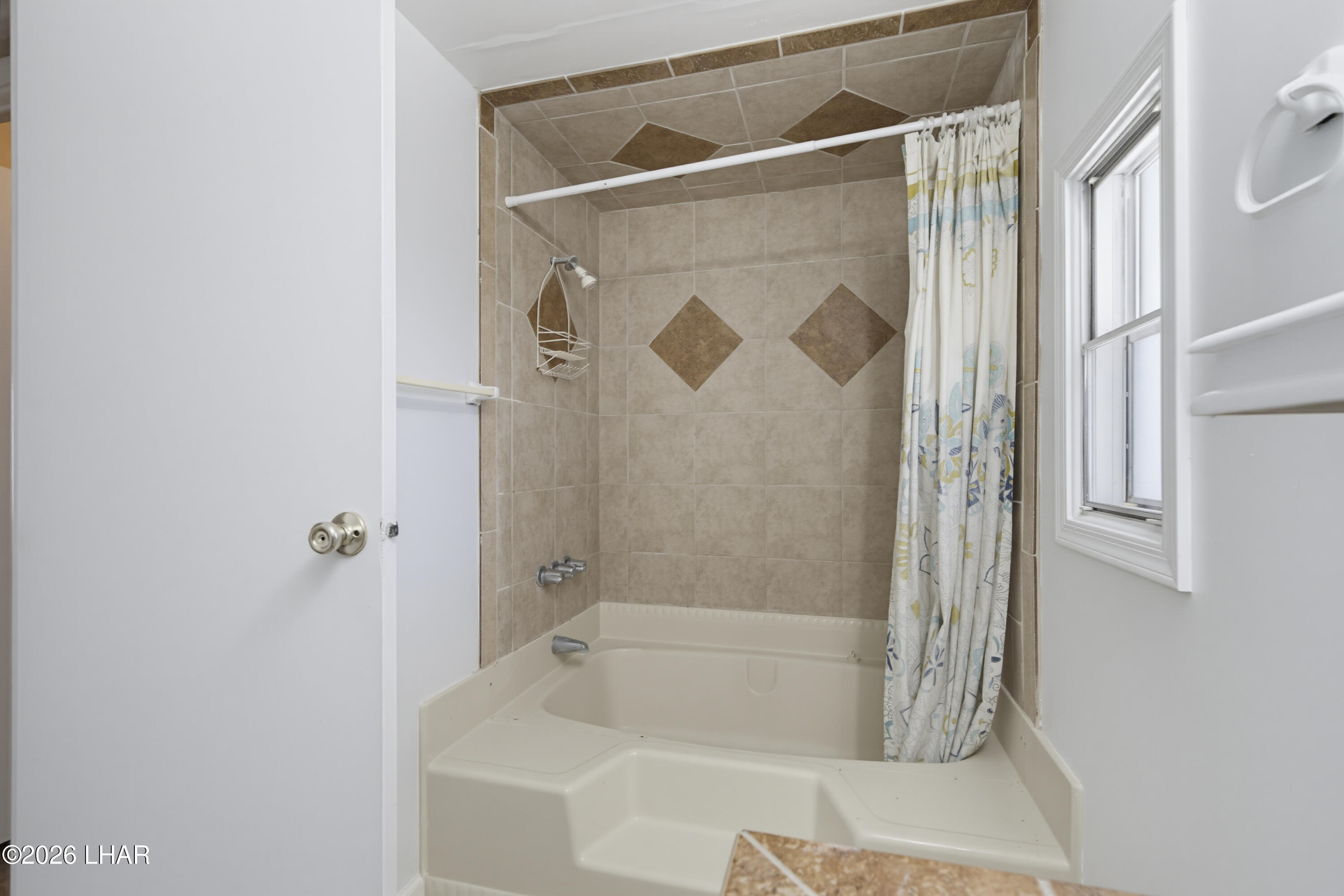 1565 Russell Dr Property Photo 13