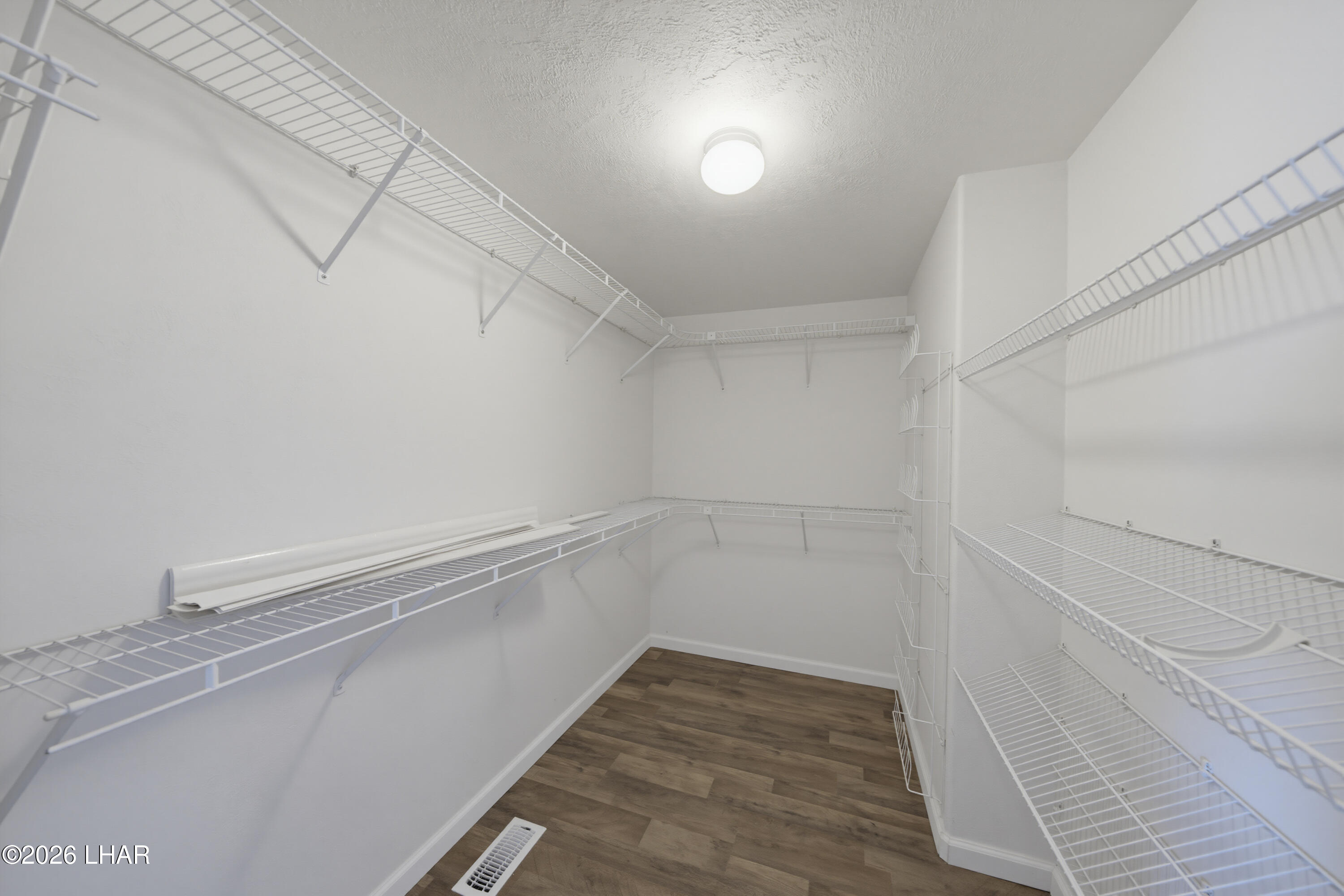 1565 Russell Dr Property Photo 25