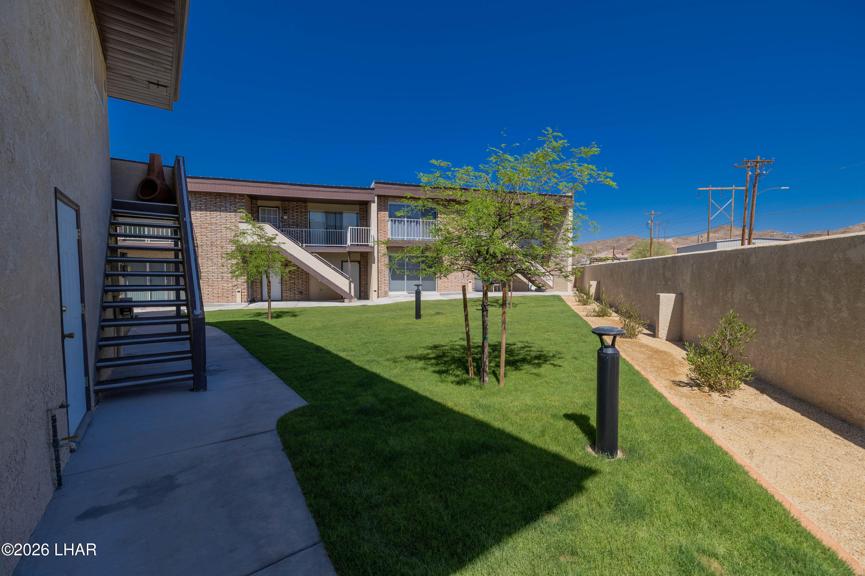 9170 Riverside Dr 24 Property Photo 6