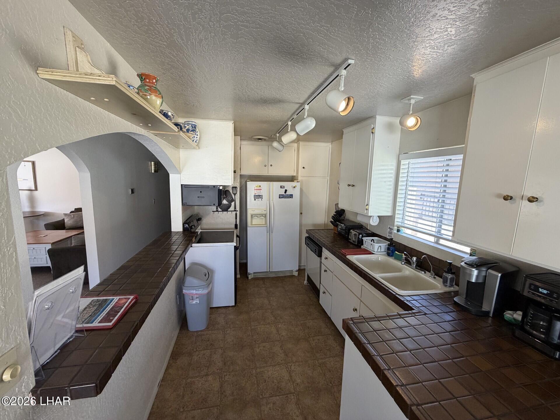 8701 Moovalya Dr Property Photo 10