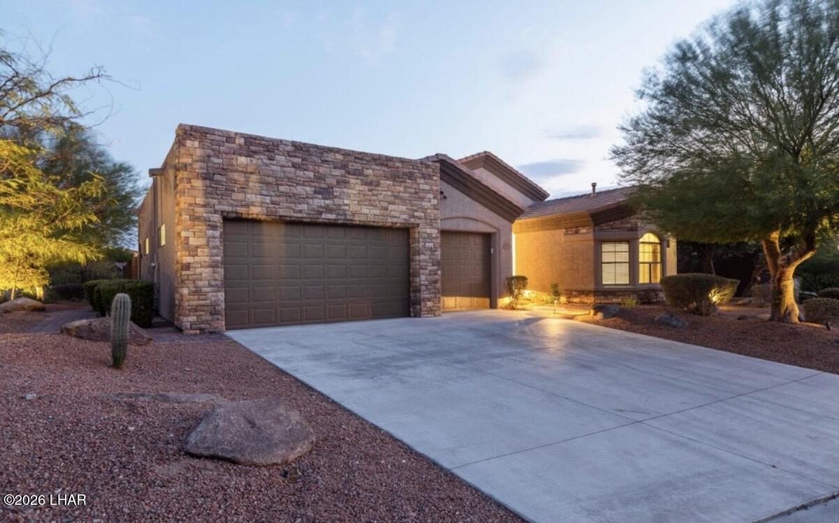 1854 E Troon Dr Property Photo 1