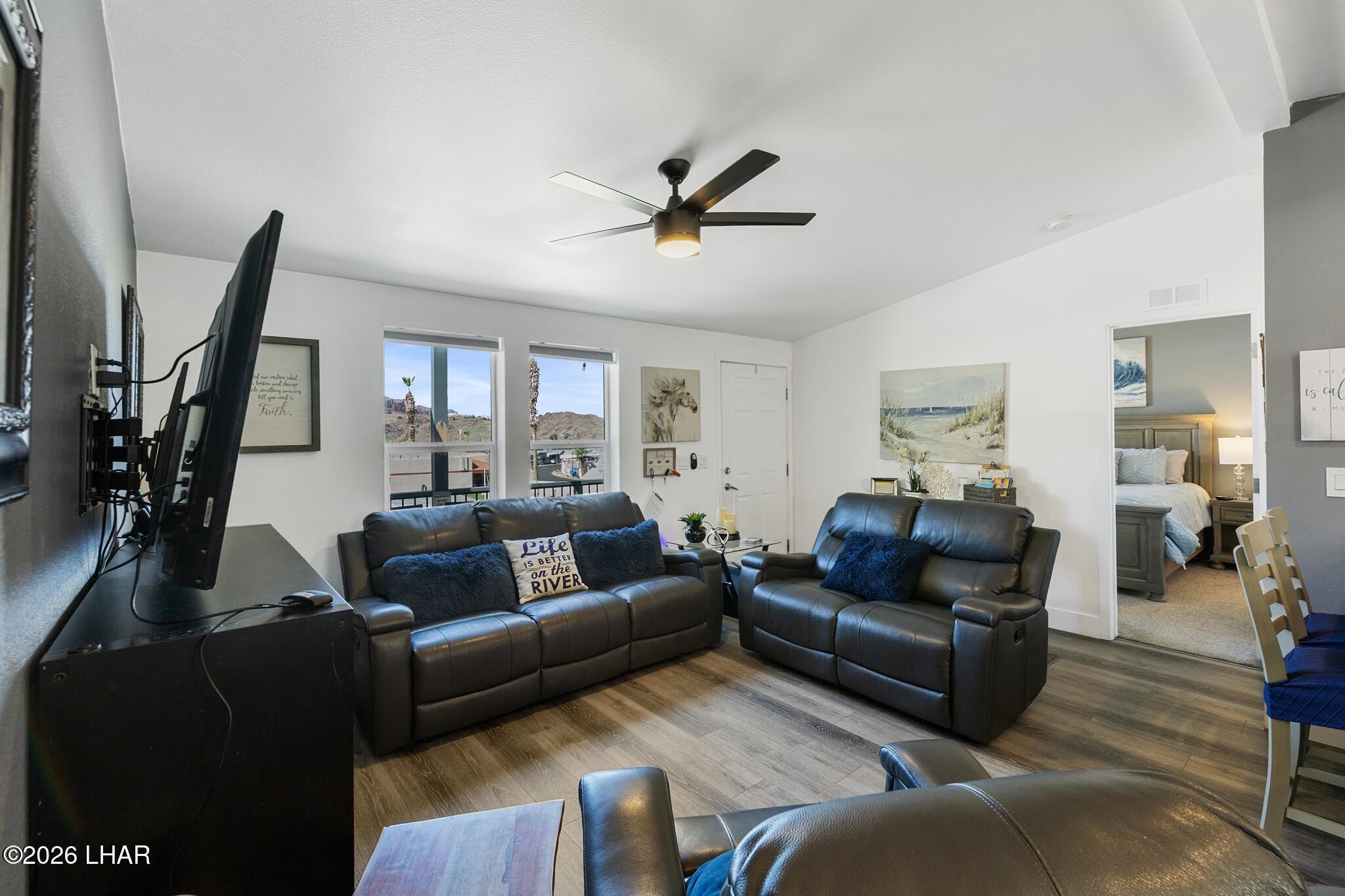 37219 River Bend Dr Property Photo 5