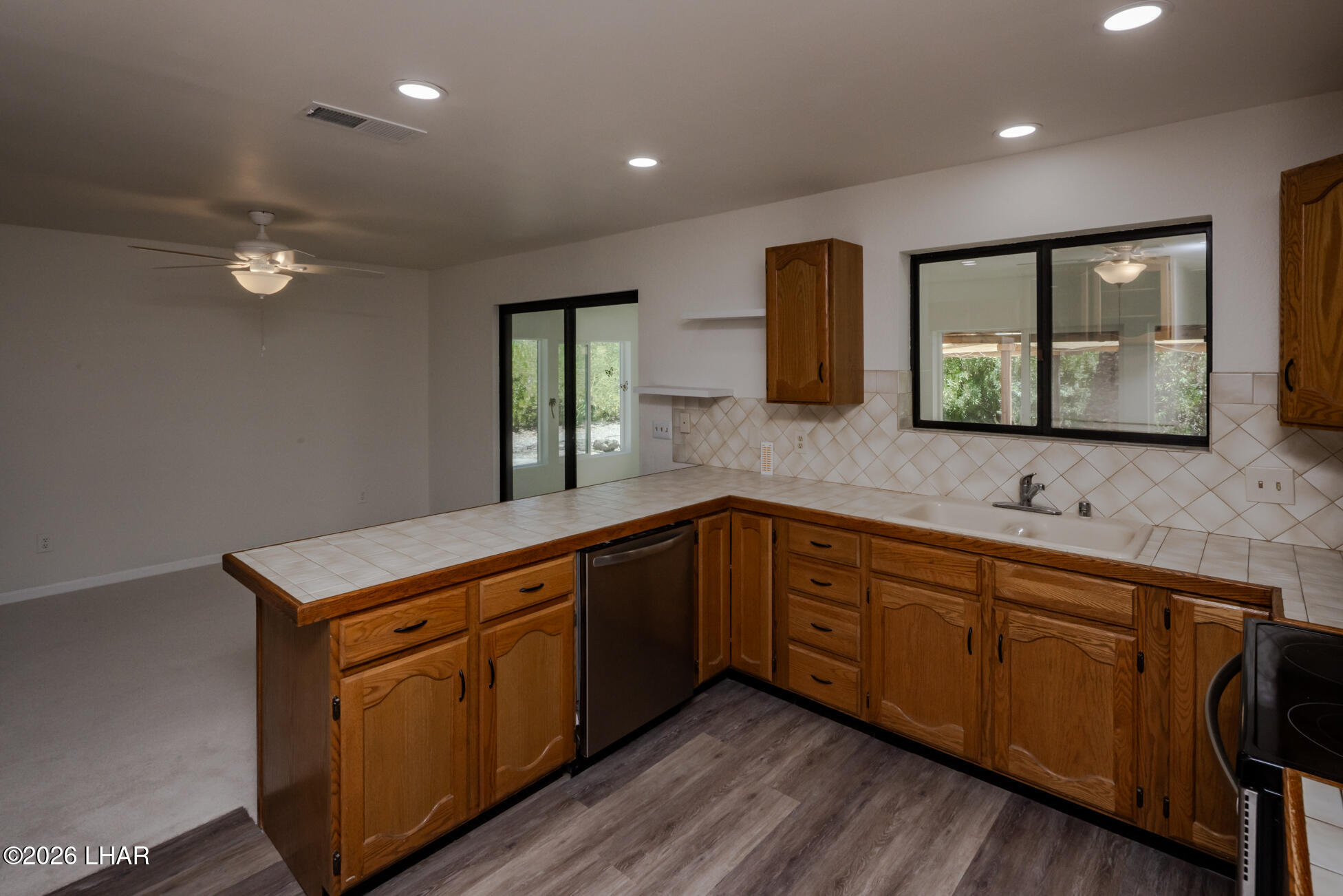 3480 Mockingbird Dr Property Photo 18