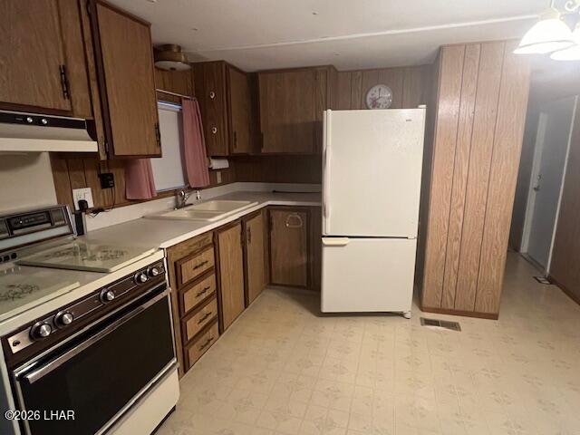 1029 Fathom Dr F Property Photo 8