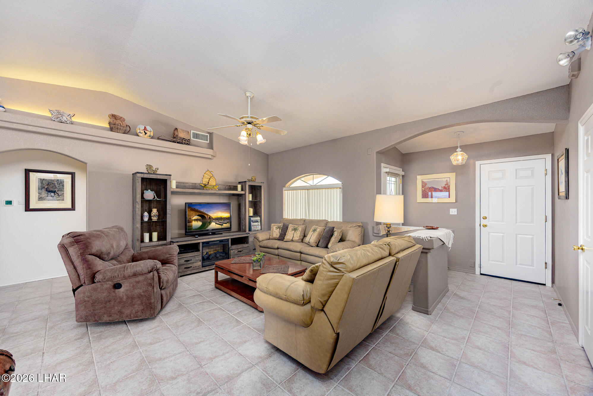 3130 Silverspoon Dr Property Photo 4