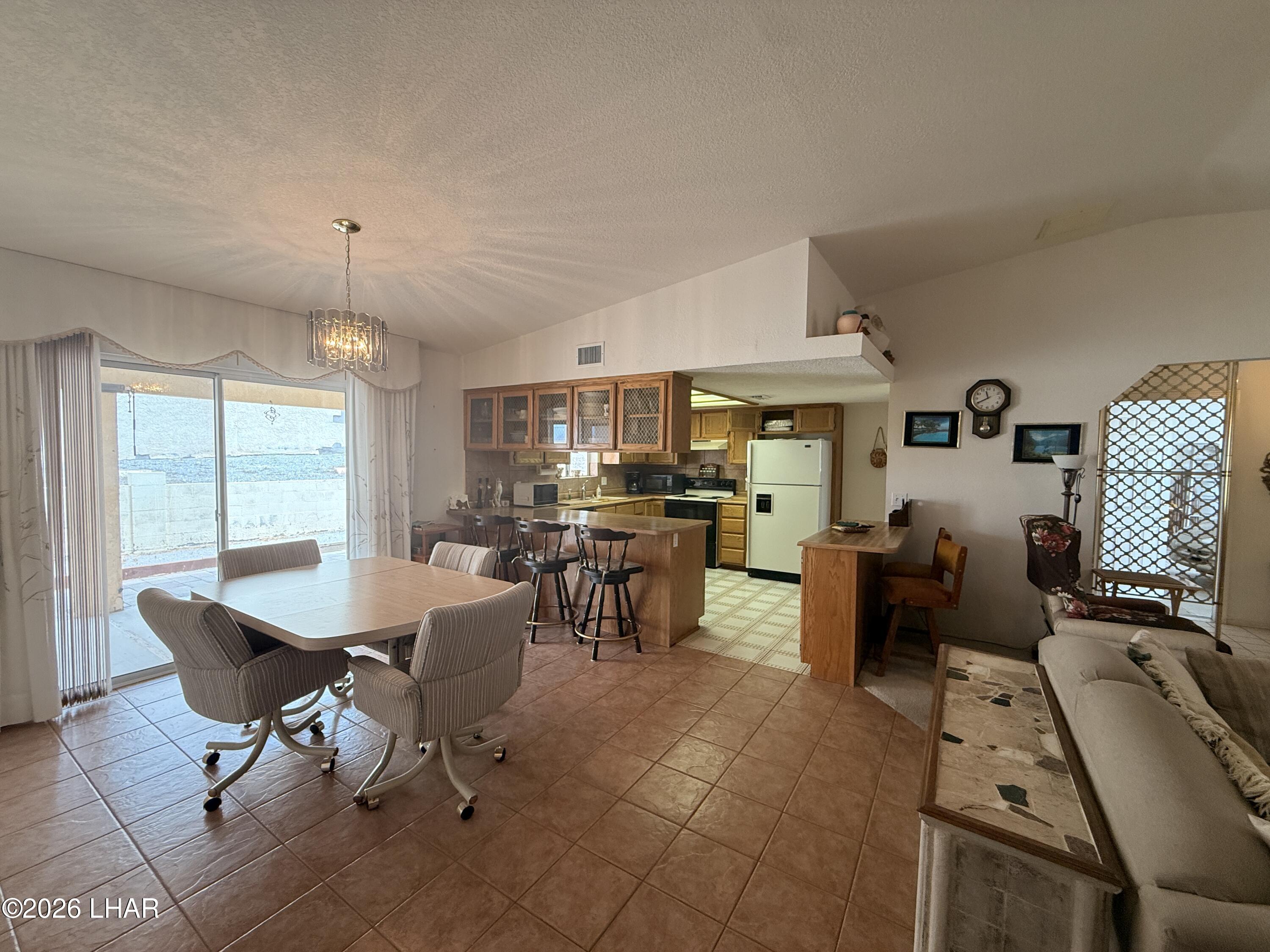 3815 Chesapeake Blvd Property Photo 12