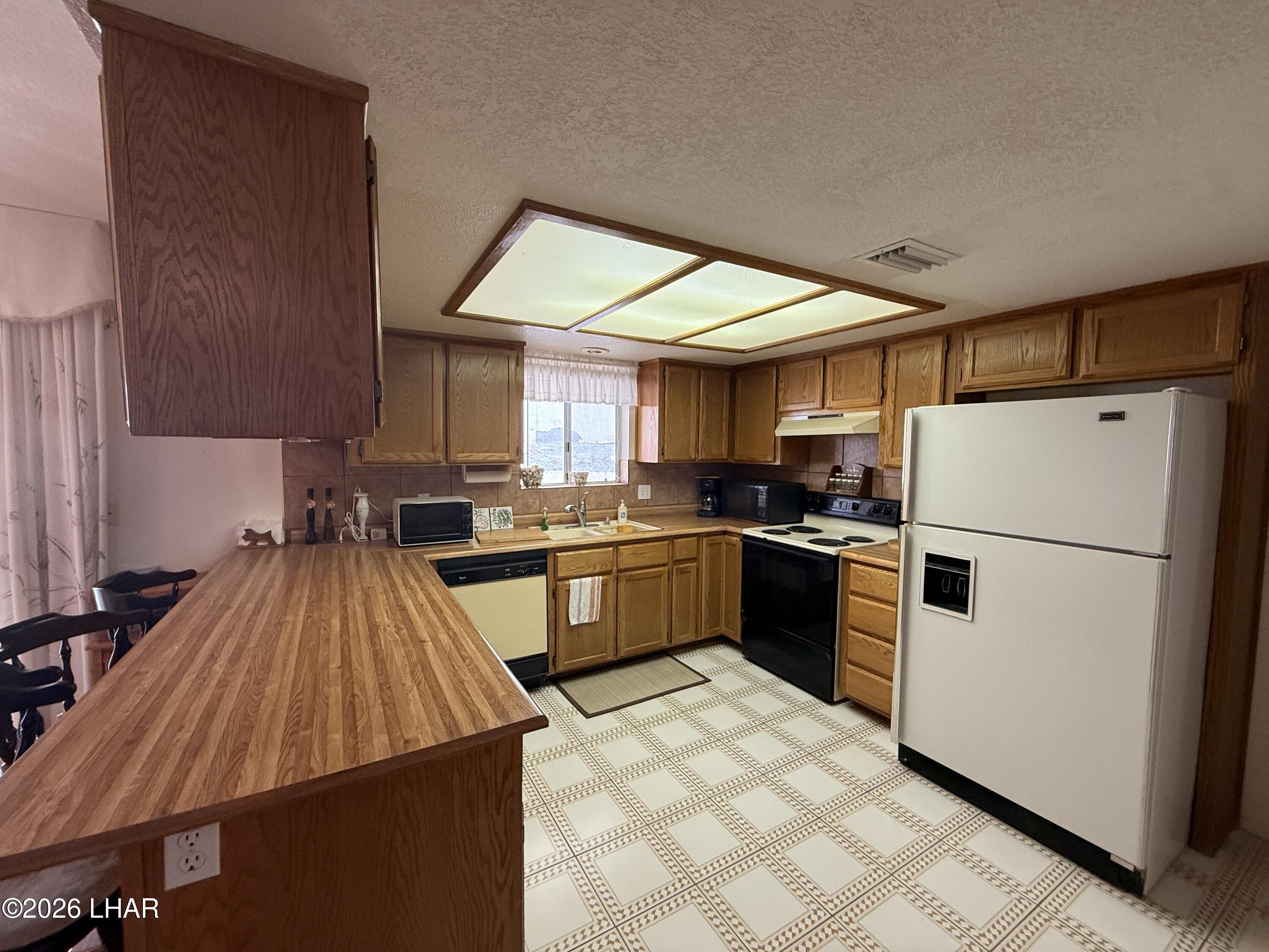 3815 Chesapeake Blvd Property Photo 15