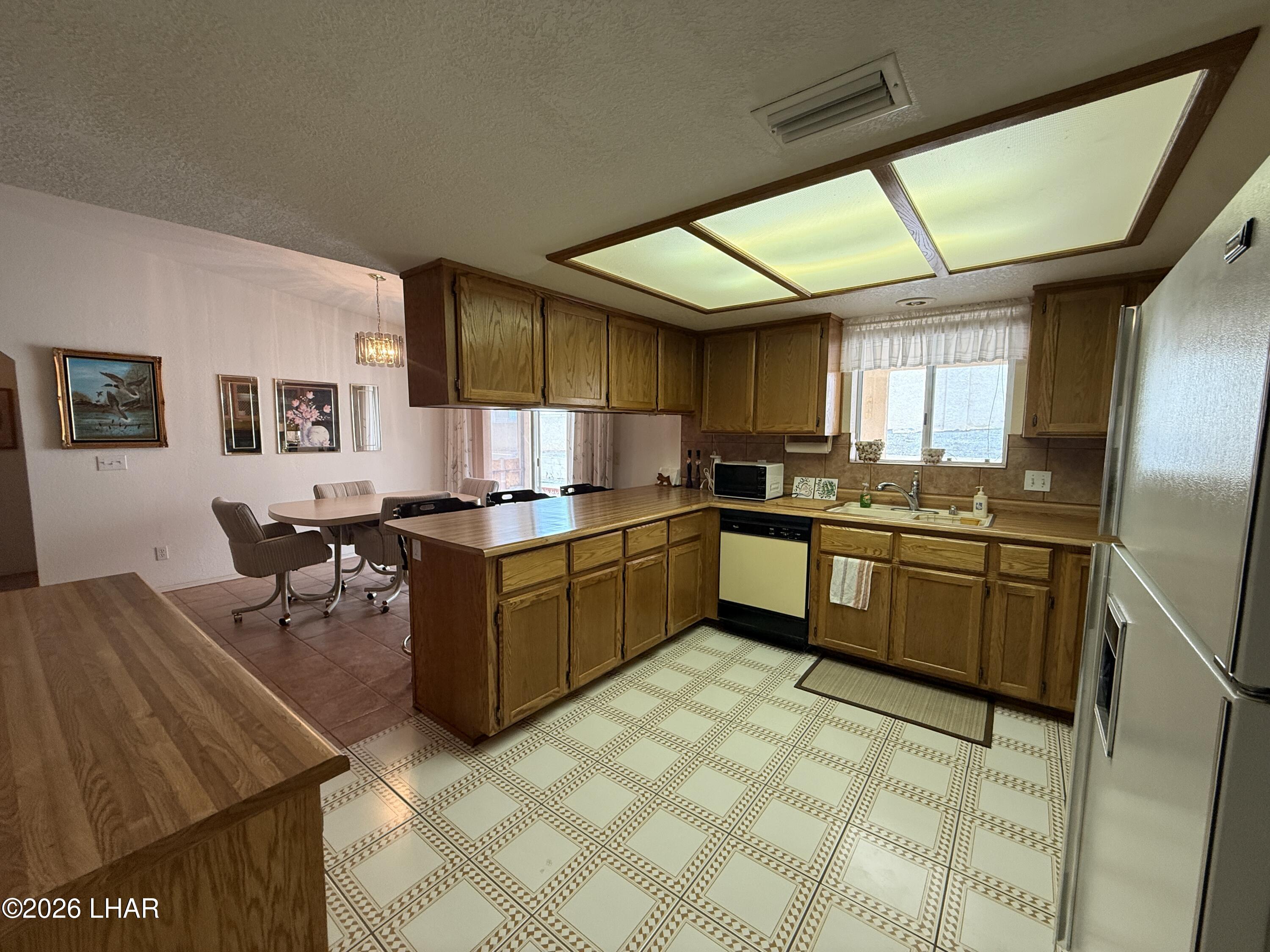 3815 Chesapeake Blvd Property Photo 16