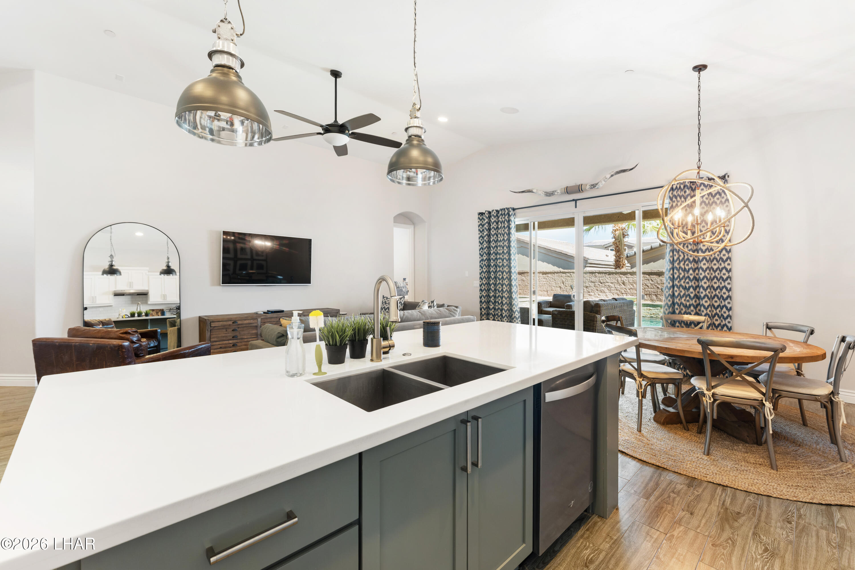 629 Veneto Property Photo 11