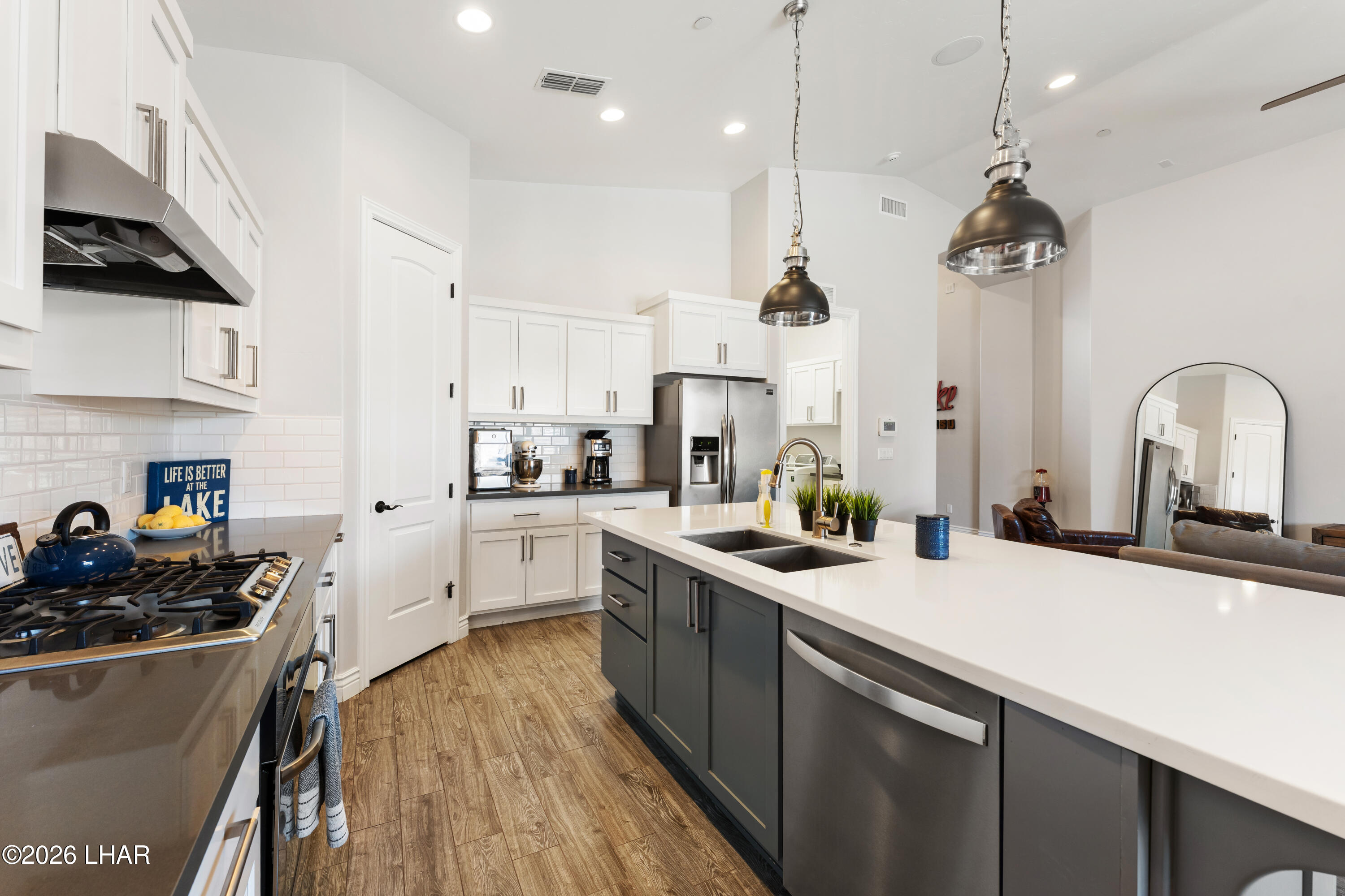 629 Veneto Property Photo 12