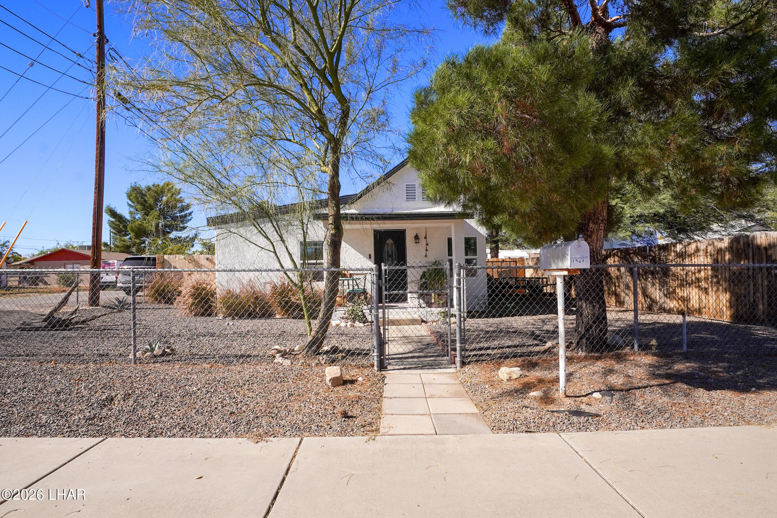 1301 Fairgrounds Blvd Property Photo 2