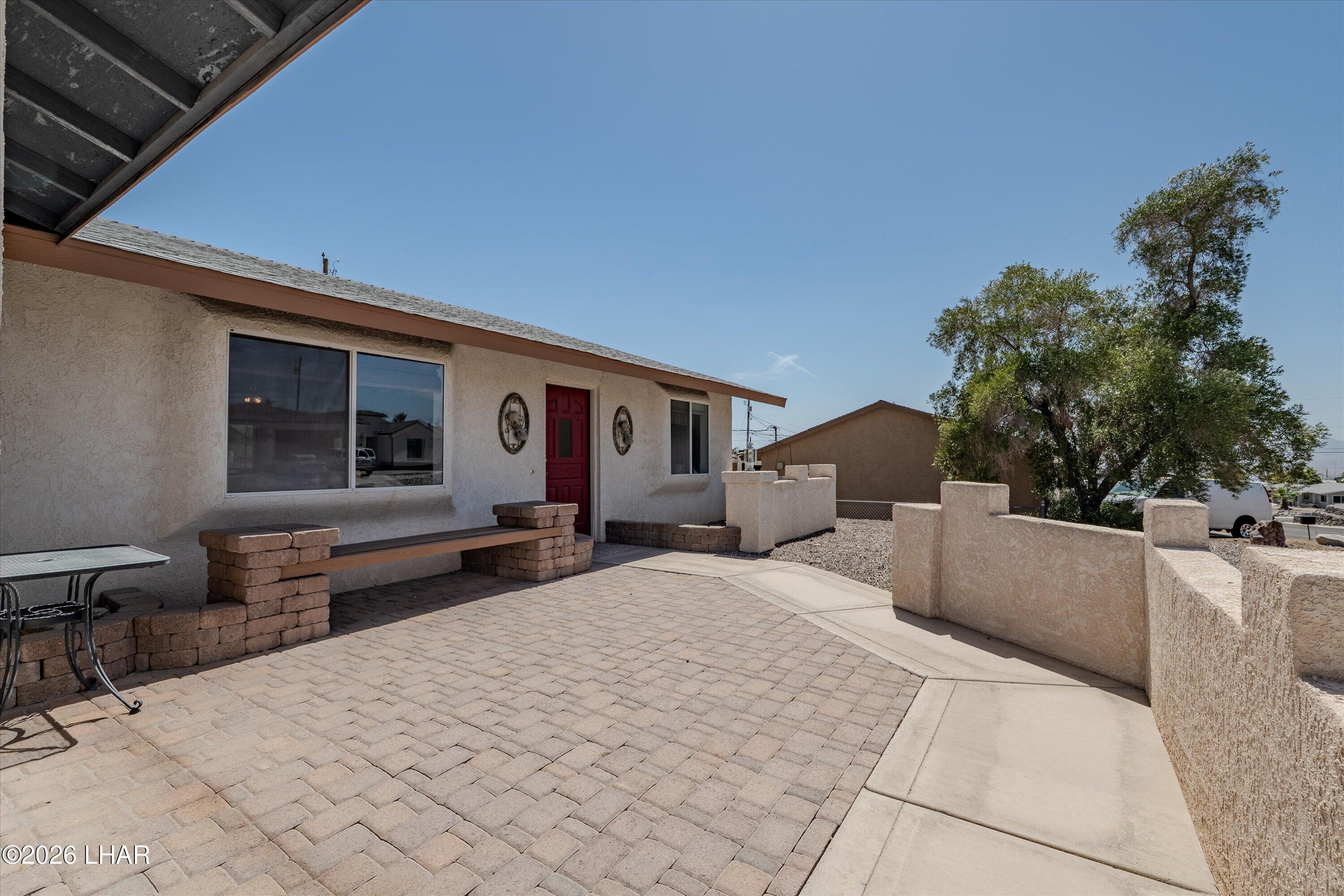 3056 Ironwood Dr Property Photo 3