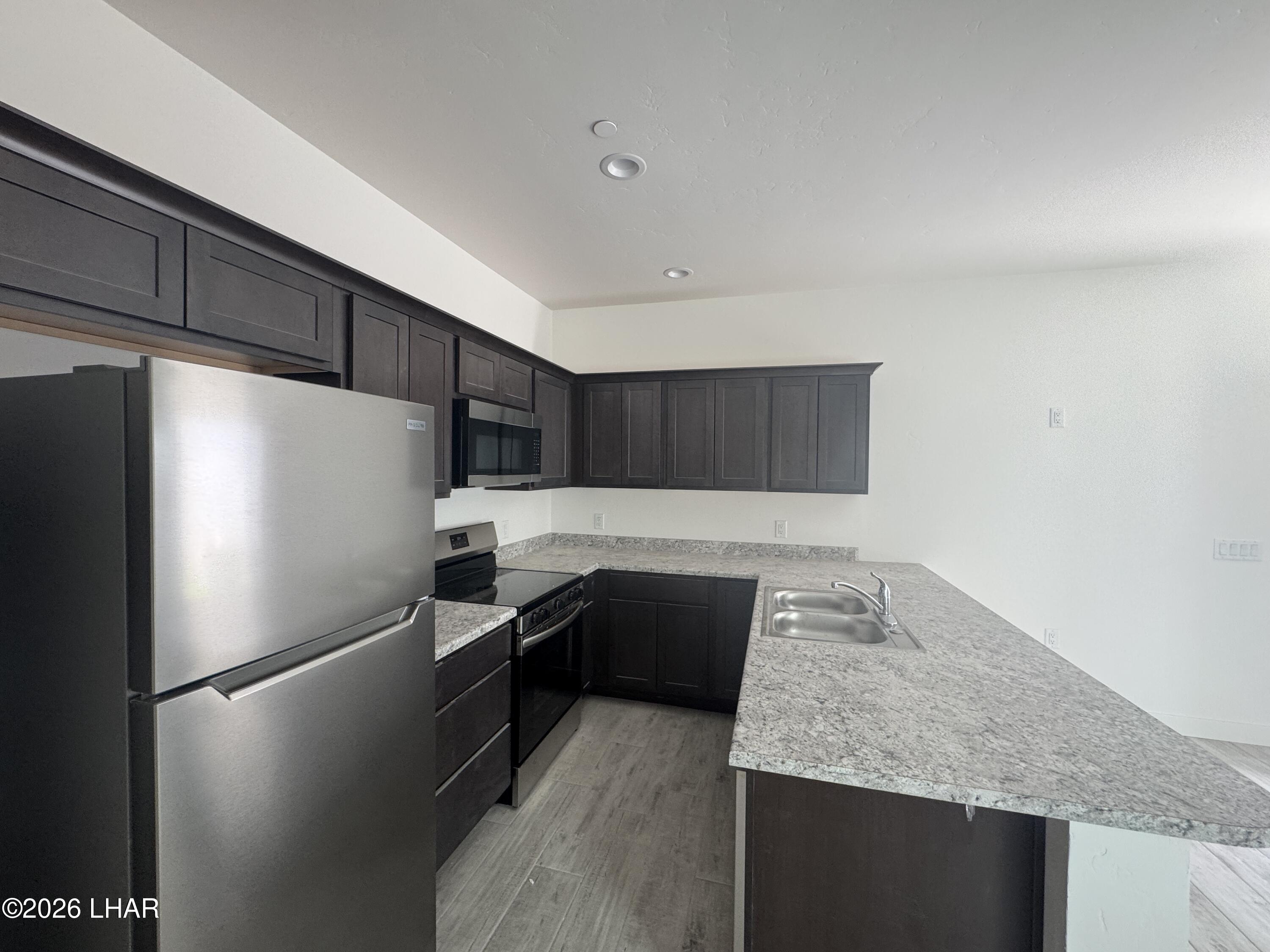 2076 Swanson Ave C101 Property Photo 2