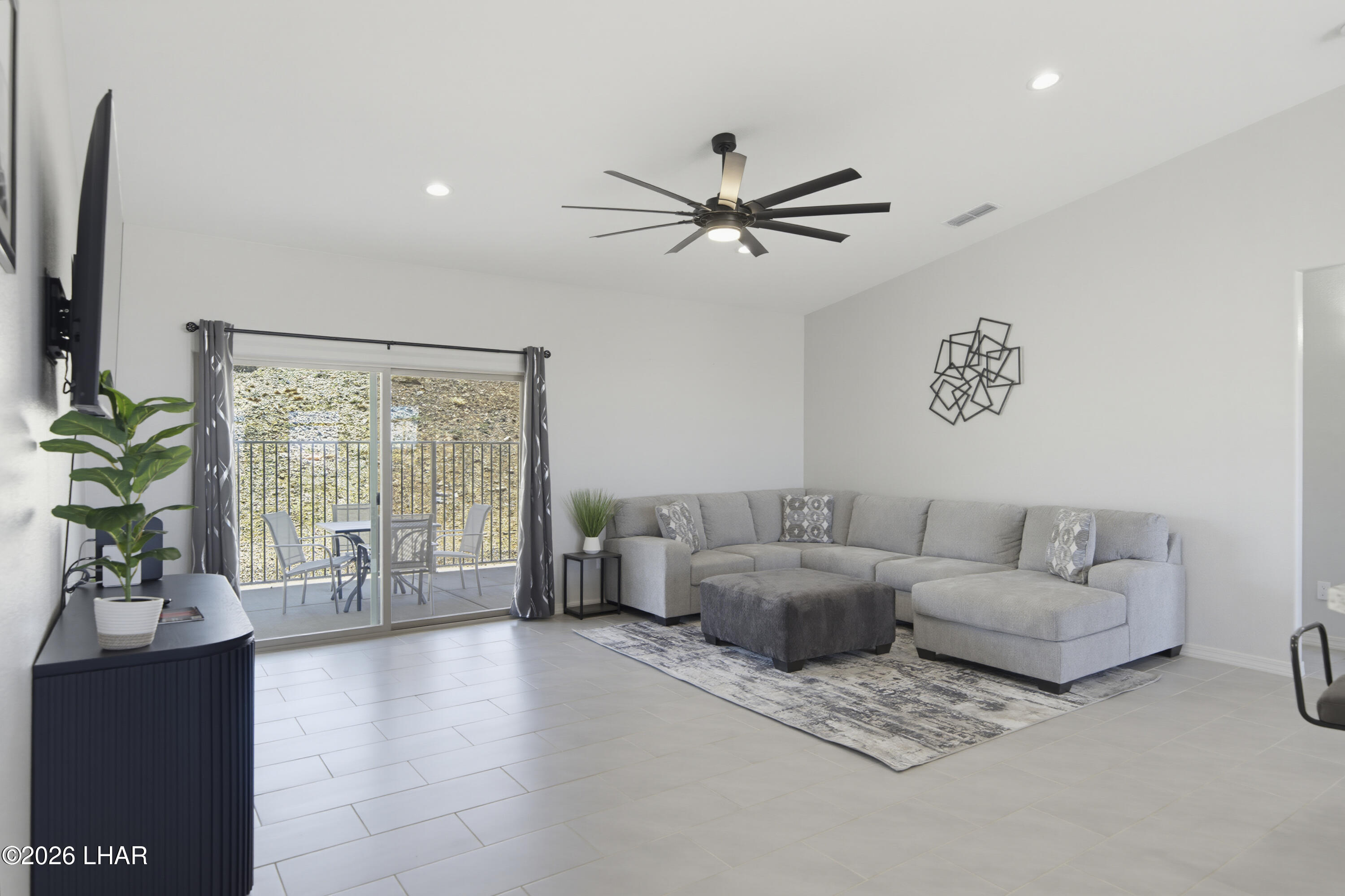 3340 Palo Verde Blvd N Property Photo 3