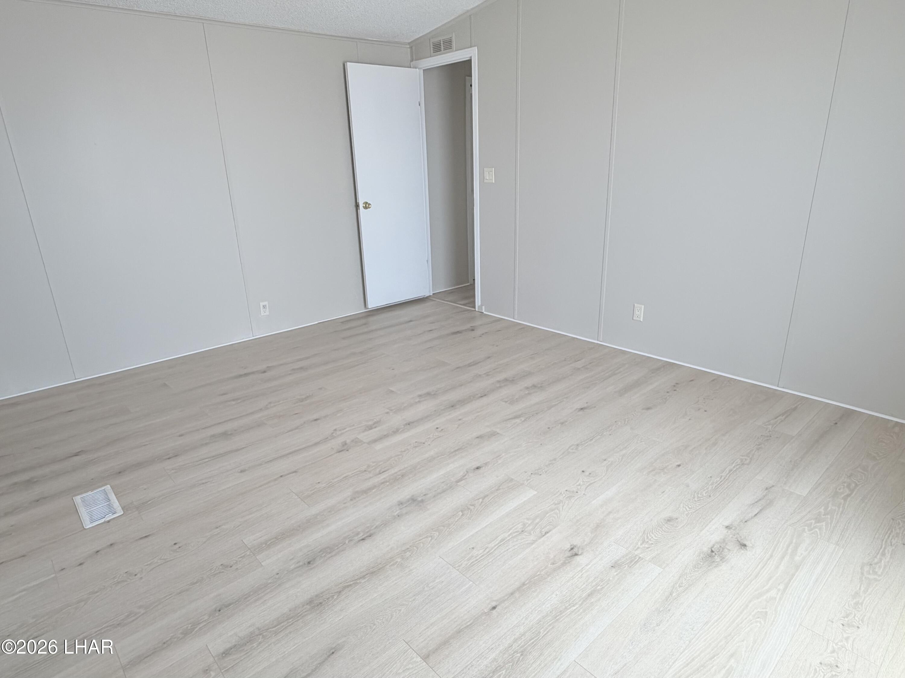4467 S Amanda Ave Property Photo 16