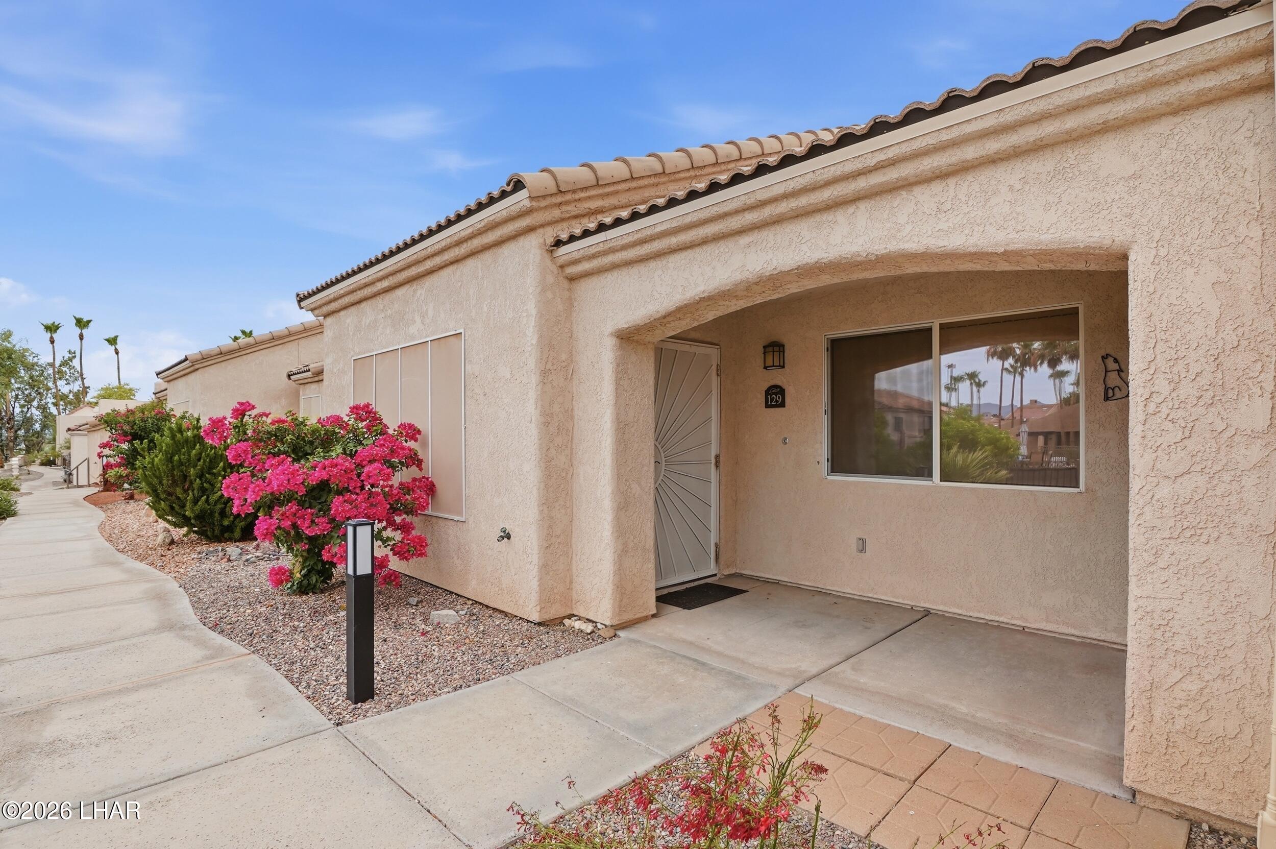 470 Acoma Blvd S 129b Property Photo 1