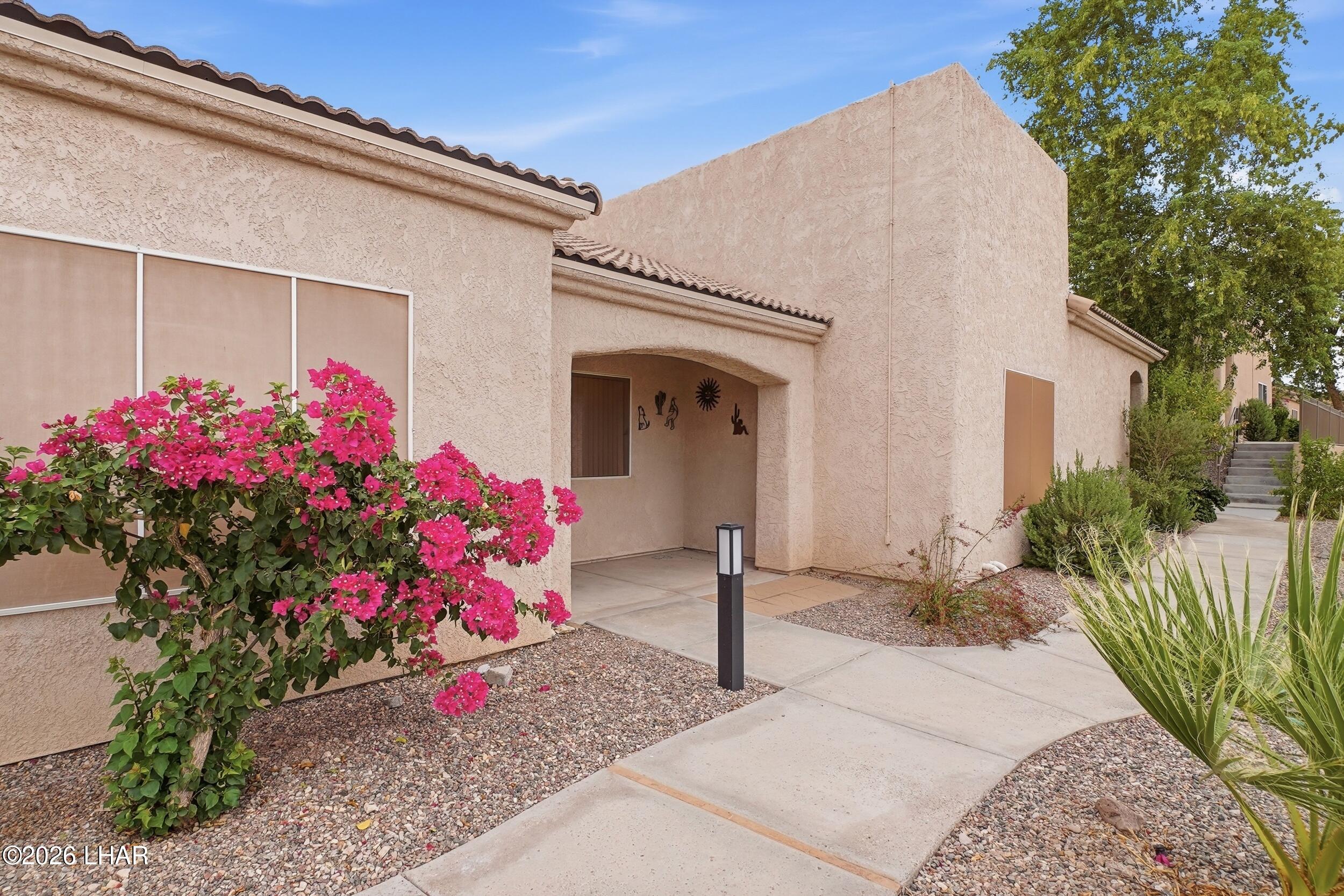 470 Acoma Blvd S 129b Property Photo 2