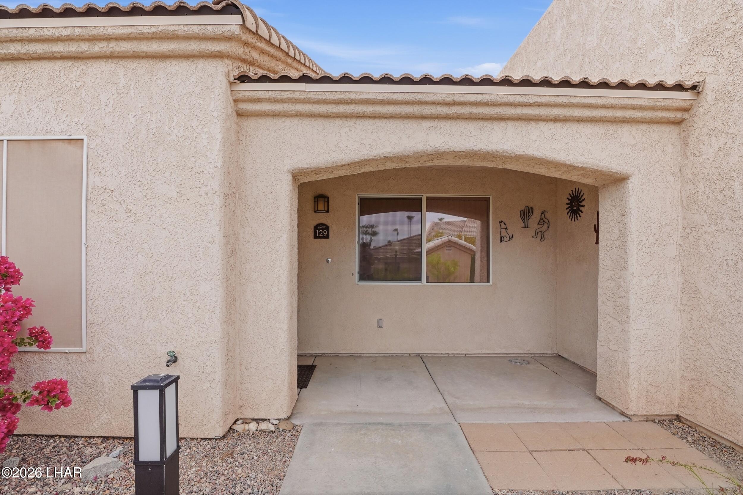 470 Acoma Blvd S 129b Property Photo 3