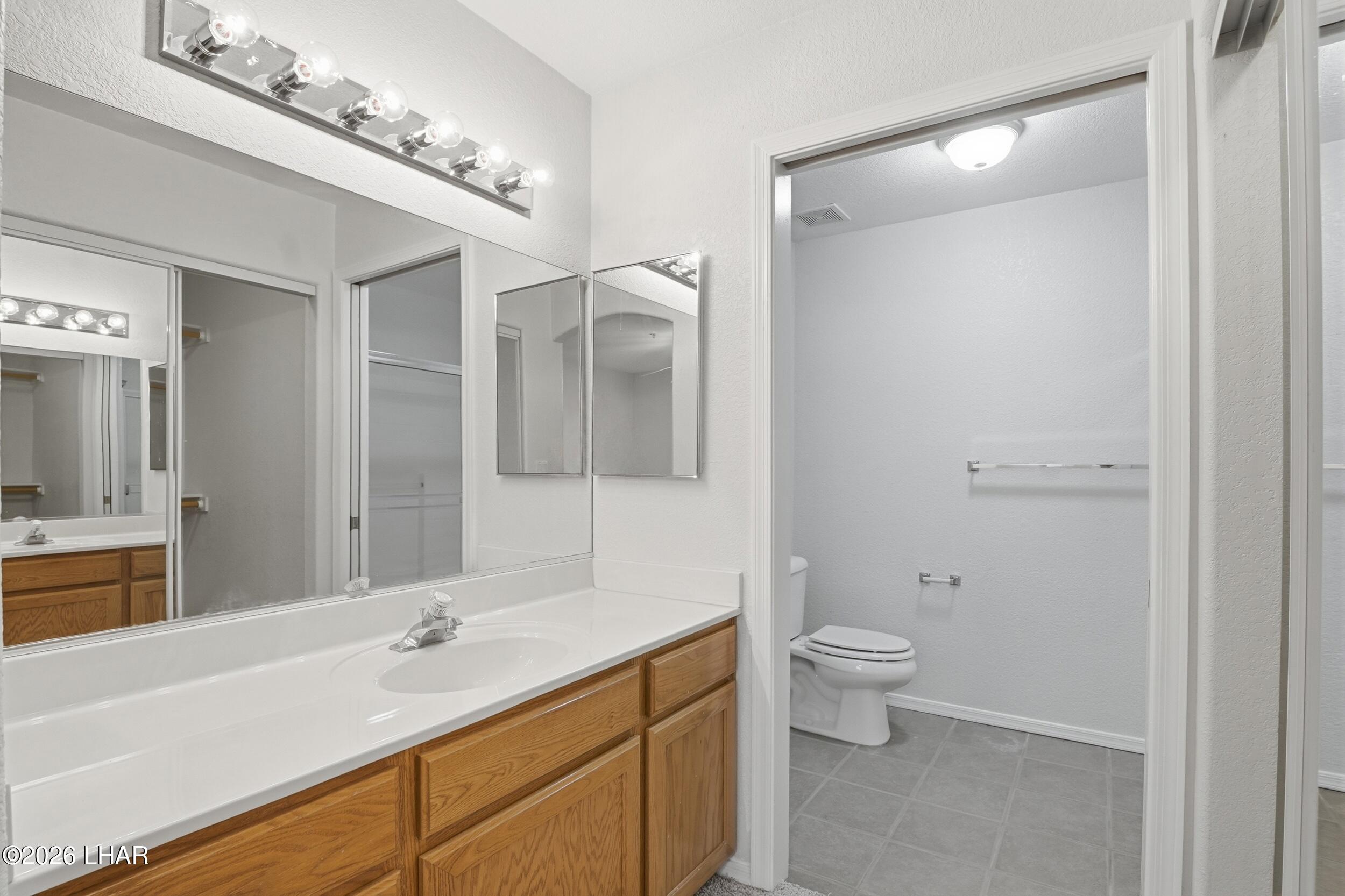 470 Acoma Blvd S 129b Property Photo 13