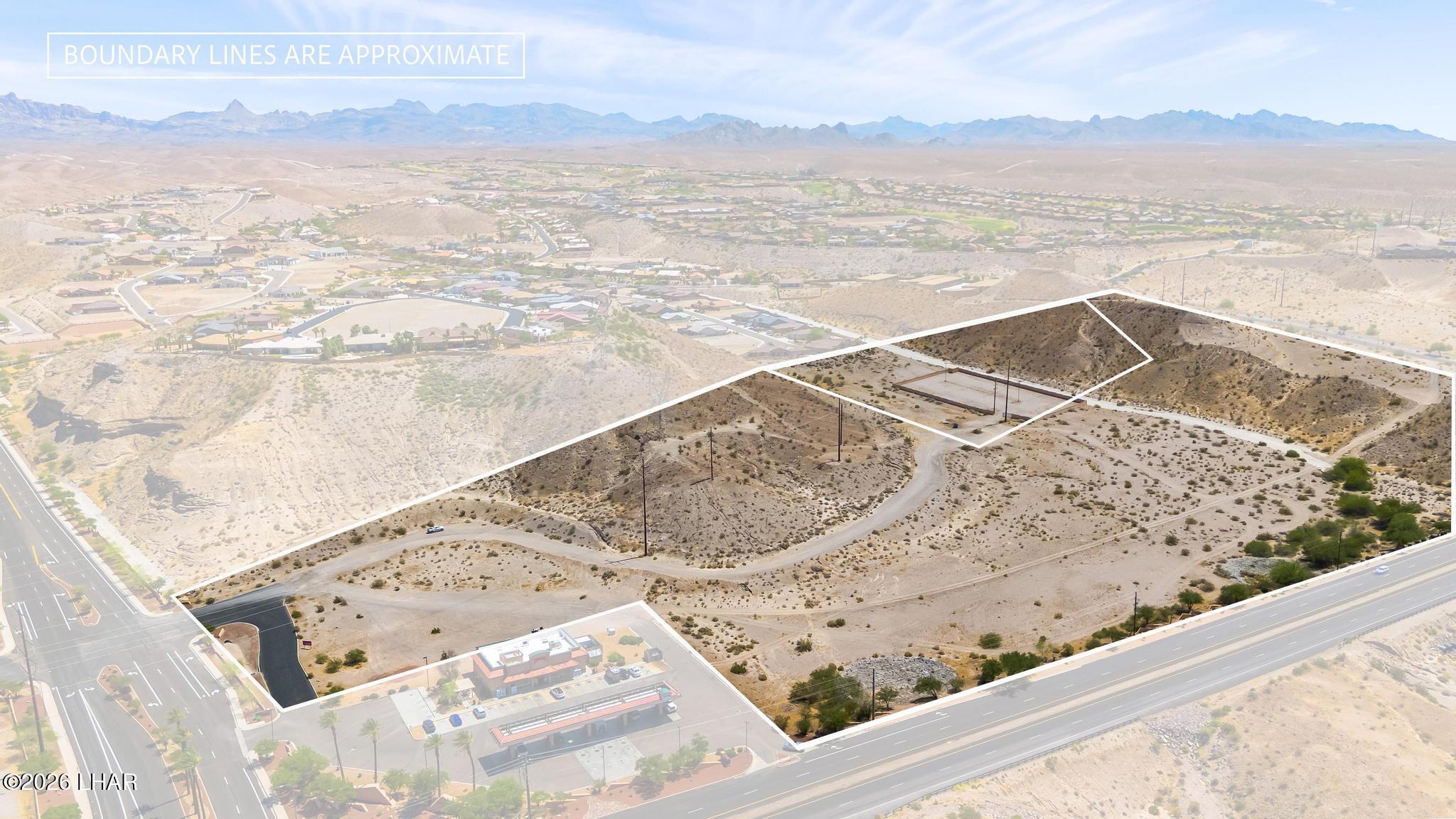 2620 Desert Foothills Dr Property Photo 3