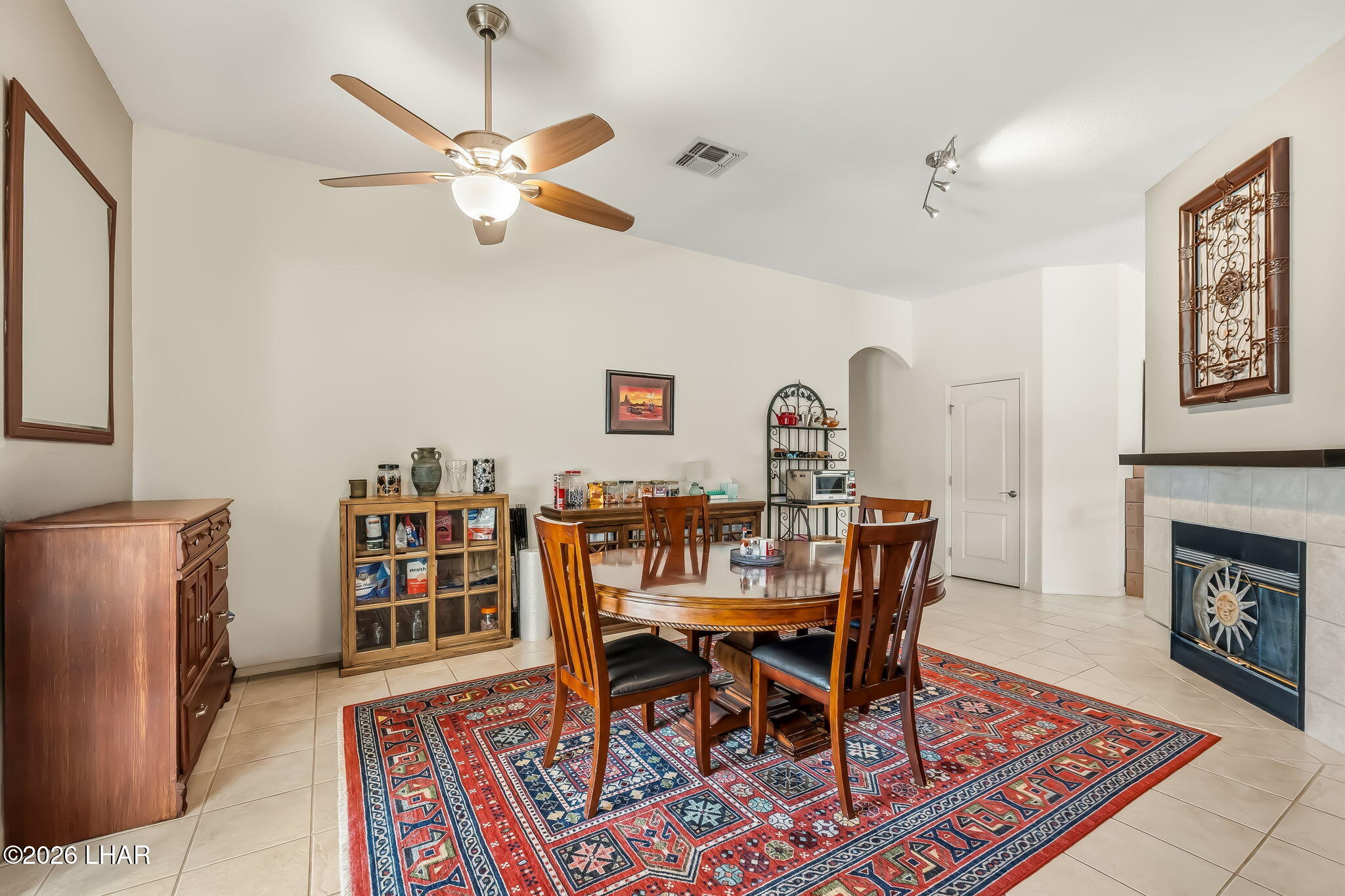 2585 Triangle S St Property Photo 13