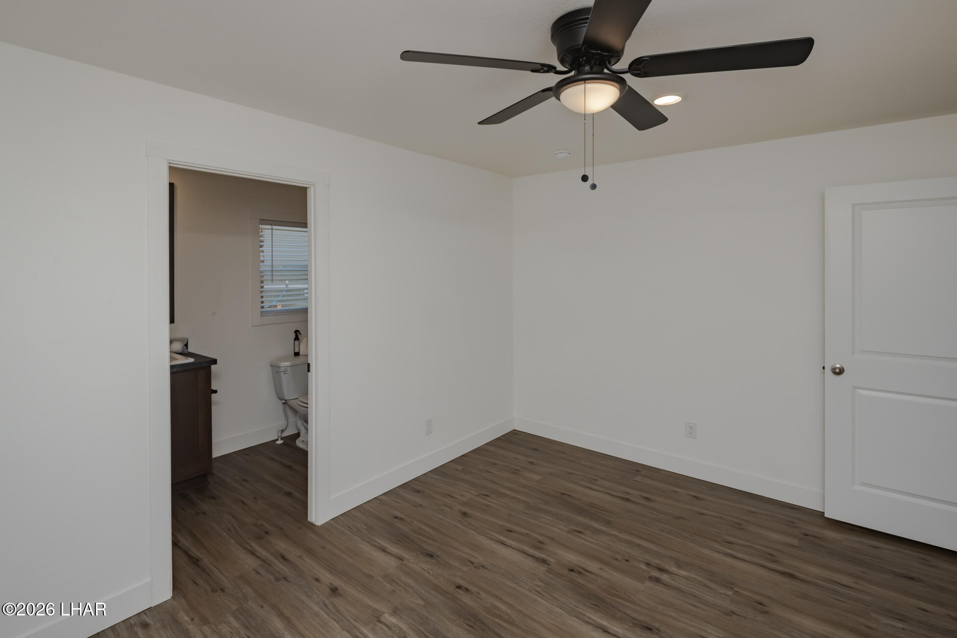 1100 Riverside Dr 118 Property Photo 20