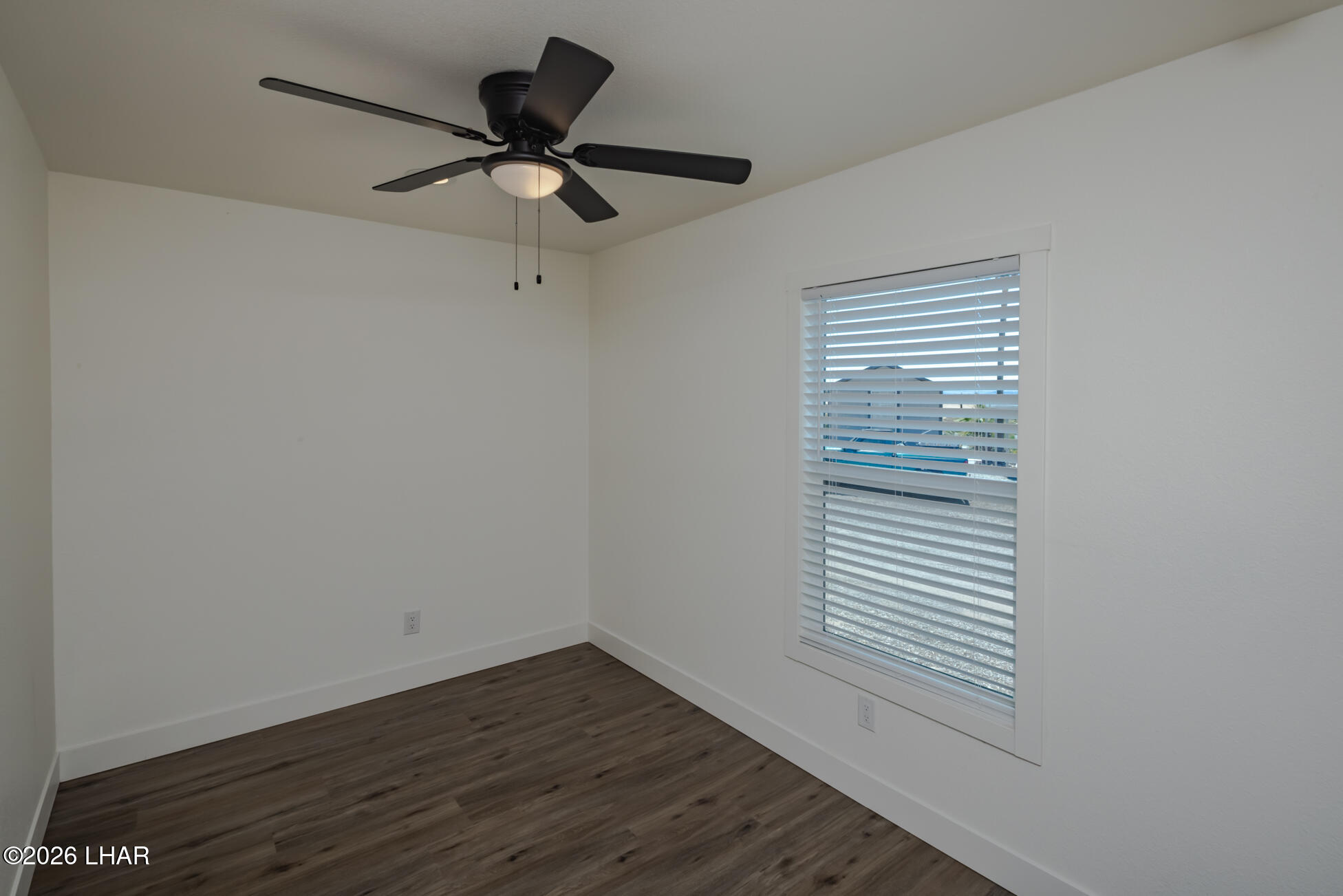 1100 Riverside Dr 118 Property Photo 23