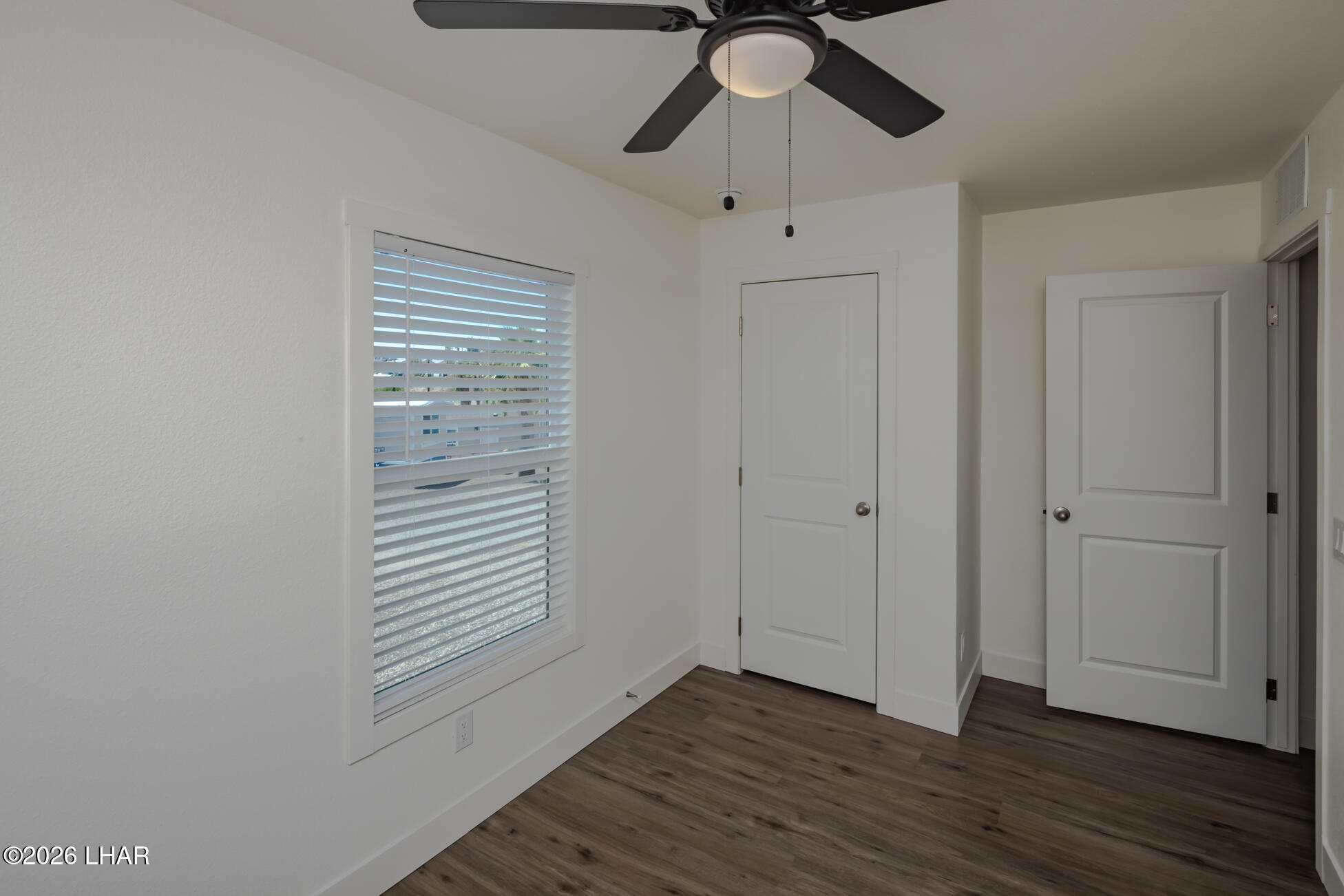 1100 Riverside Dr 118 Property Photo 24