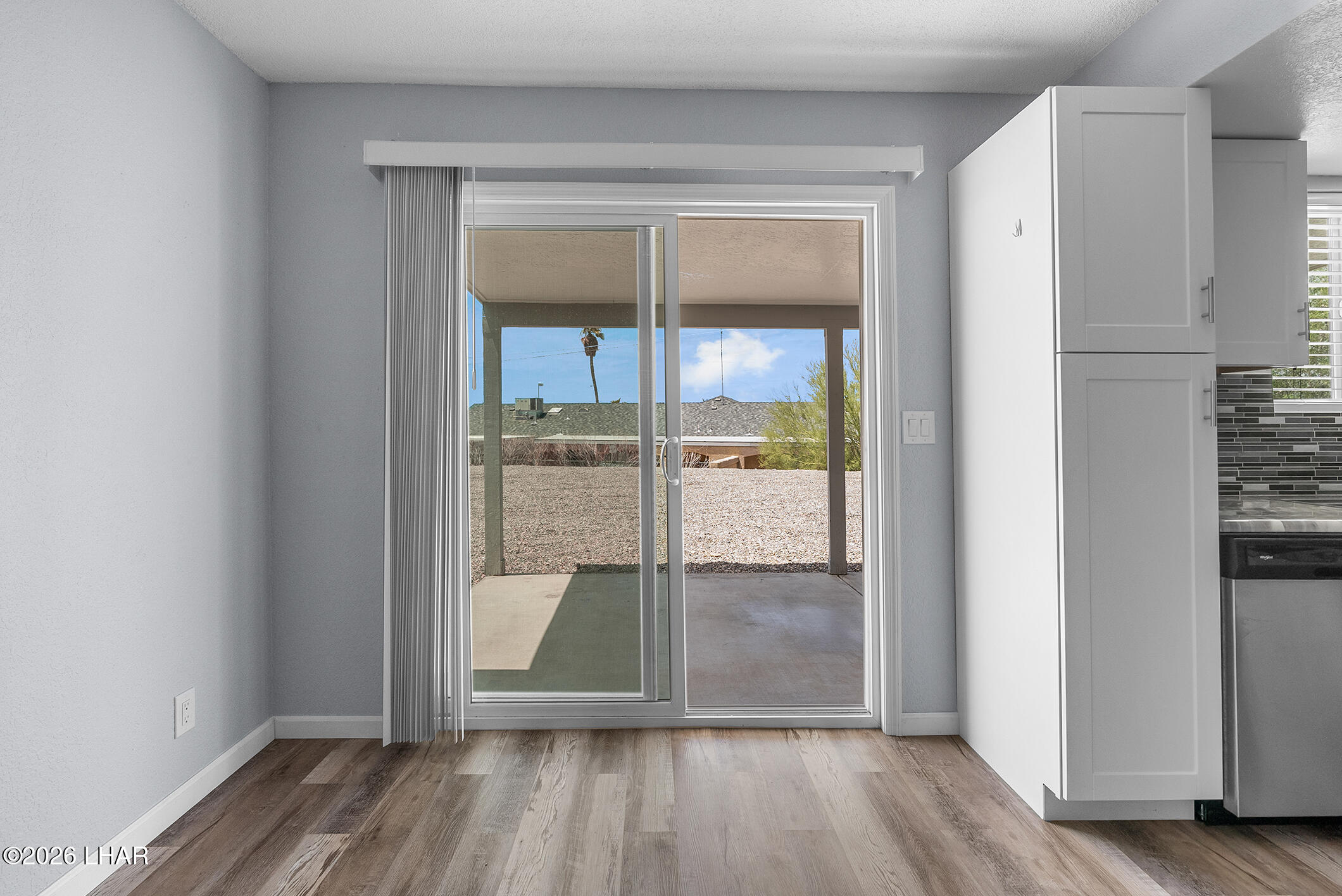 1000 Arabian Way Property Photo 4