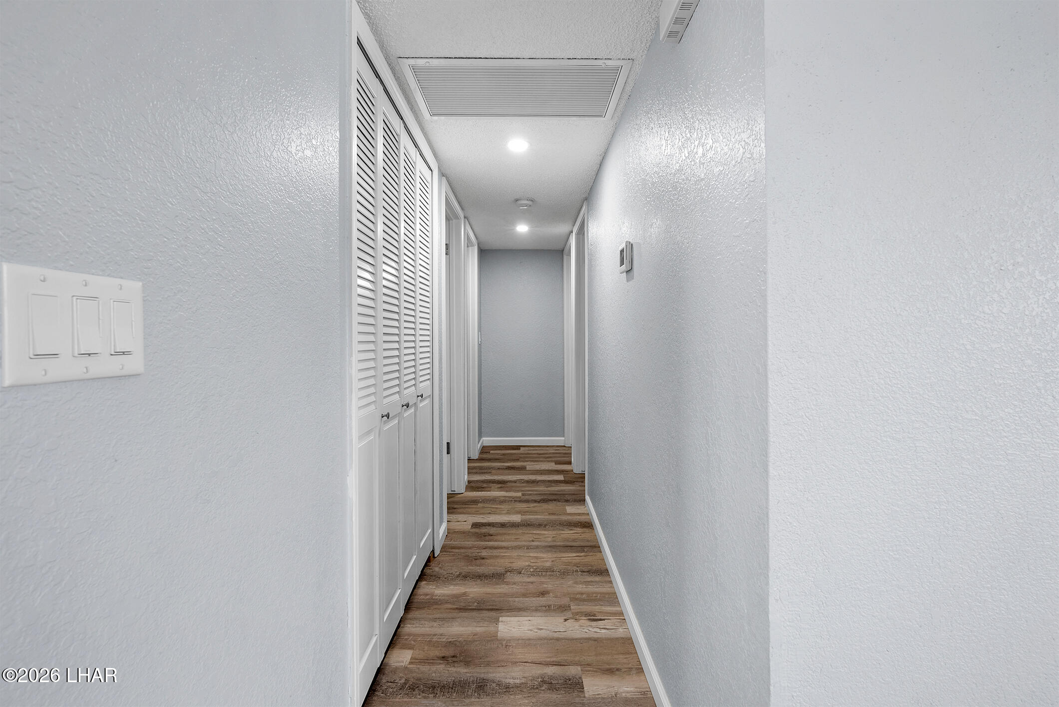 1000 Arabian Way Property Photo 17