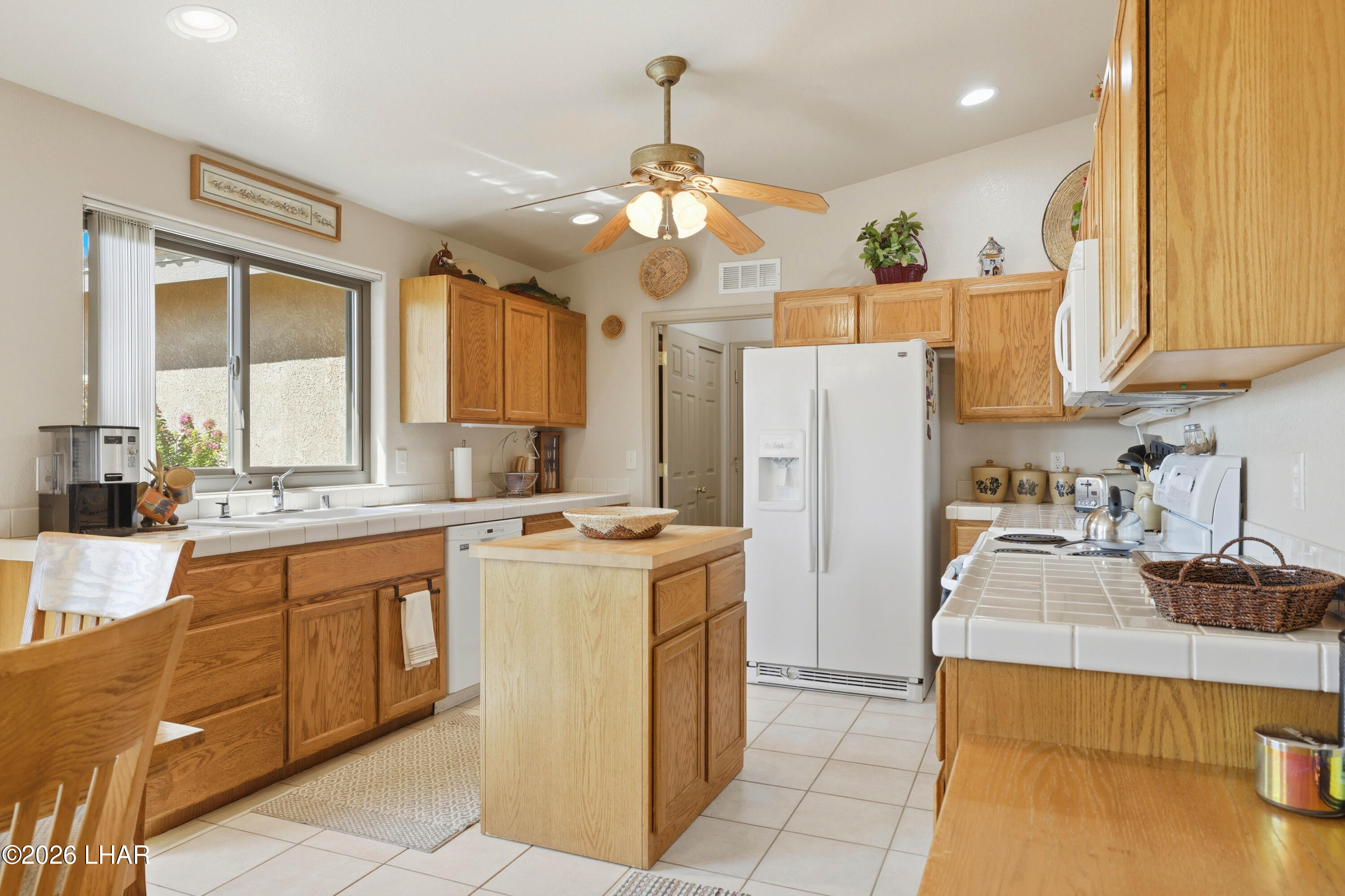 3048 Mirage Dr Property Photo 12