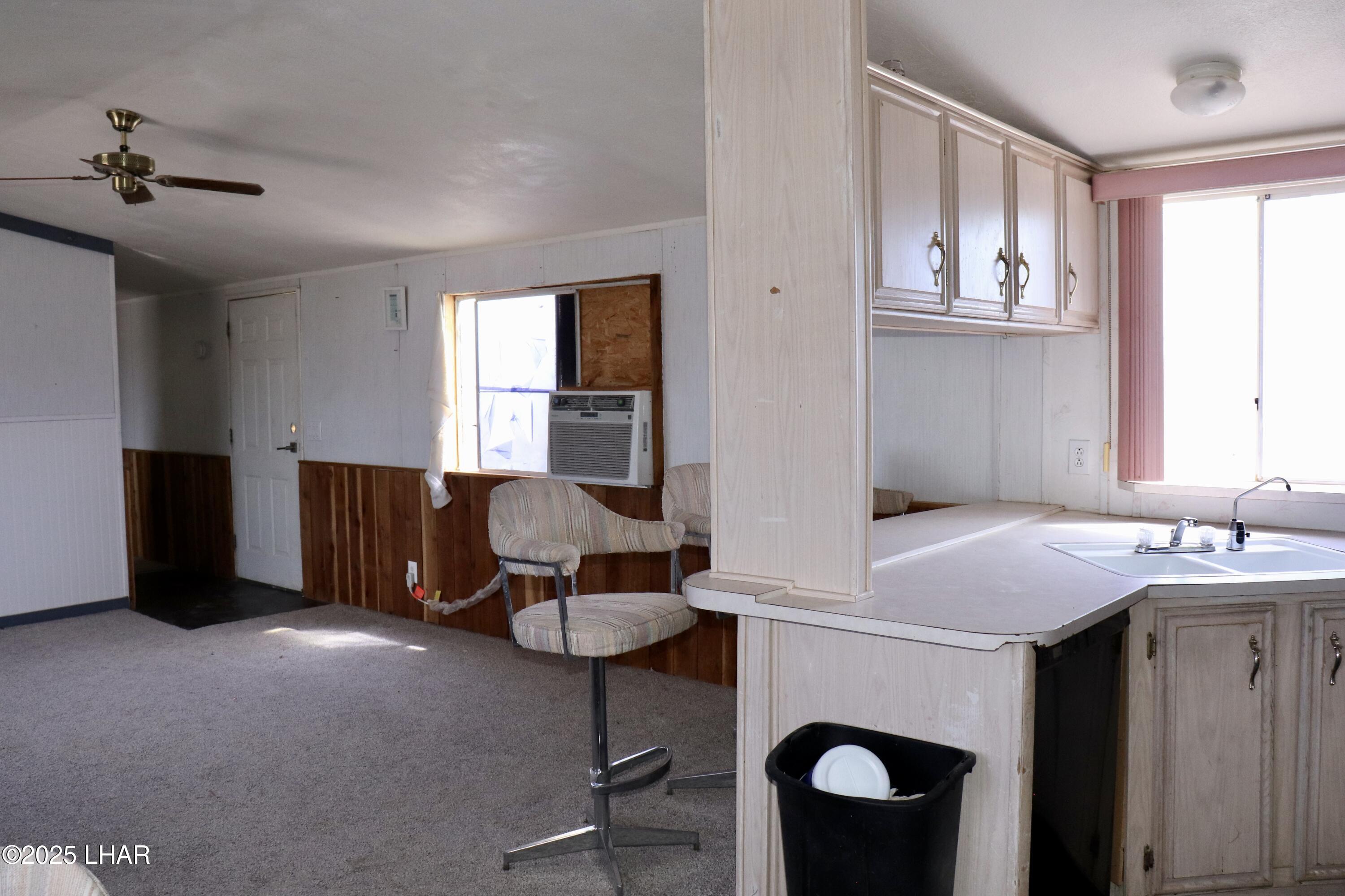 7873 N Hemlock Dr Property Photo 7