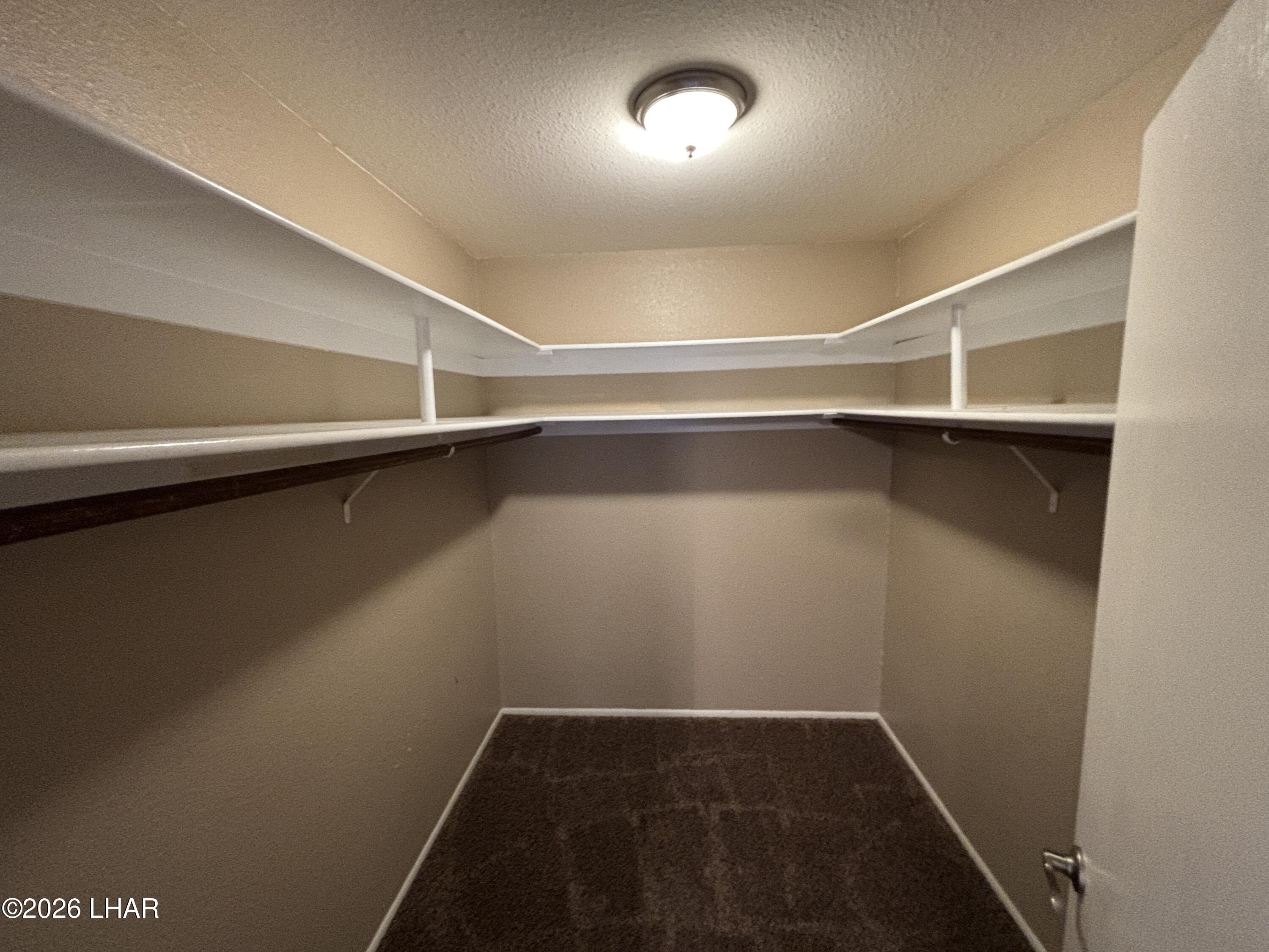 169 Greentree Dr Property Photo 14