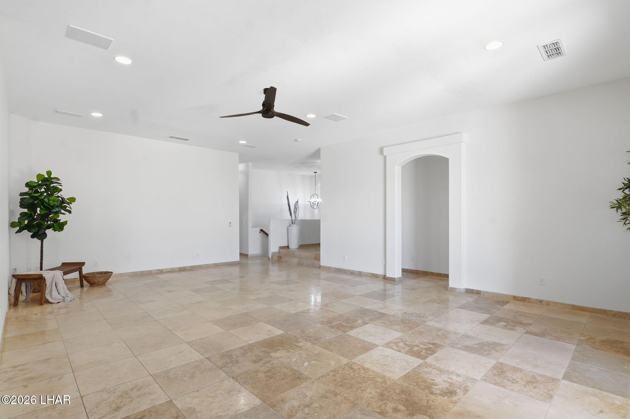 2500 Saratoga Ave Property Photo 7