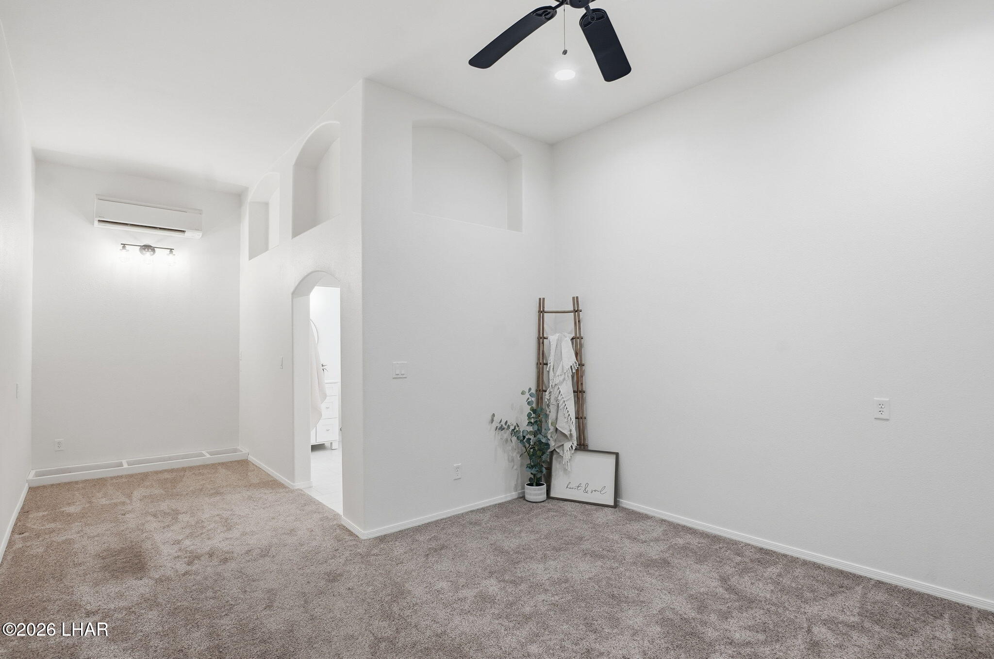 2500 Saratoga Ave Property Photo 42