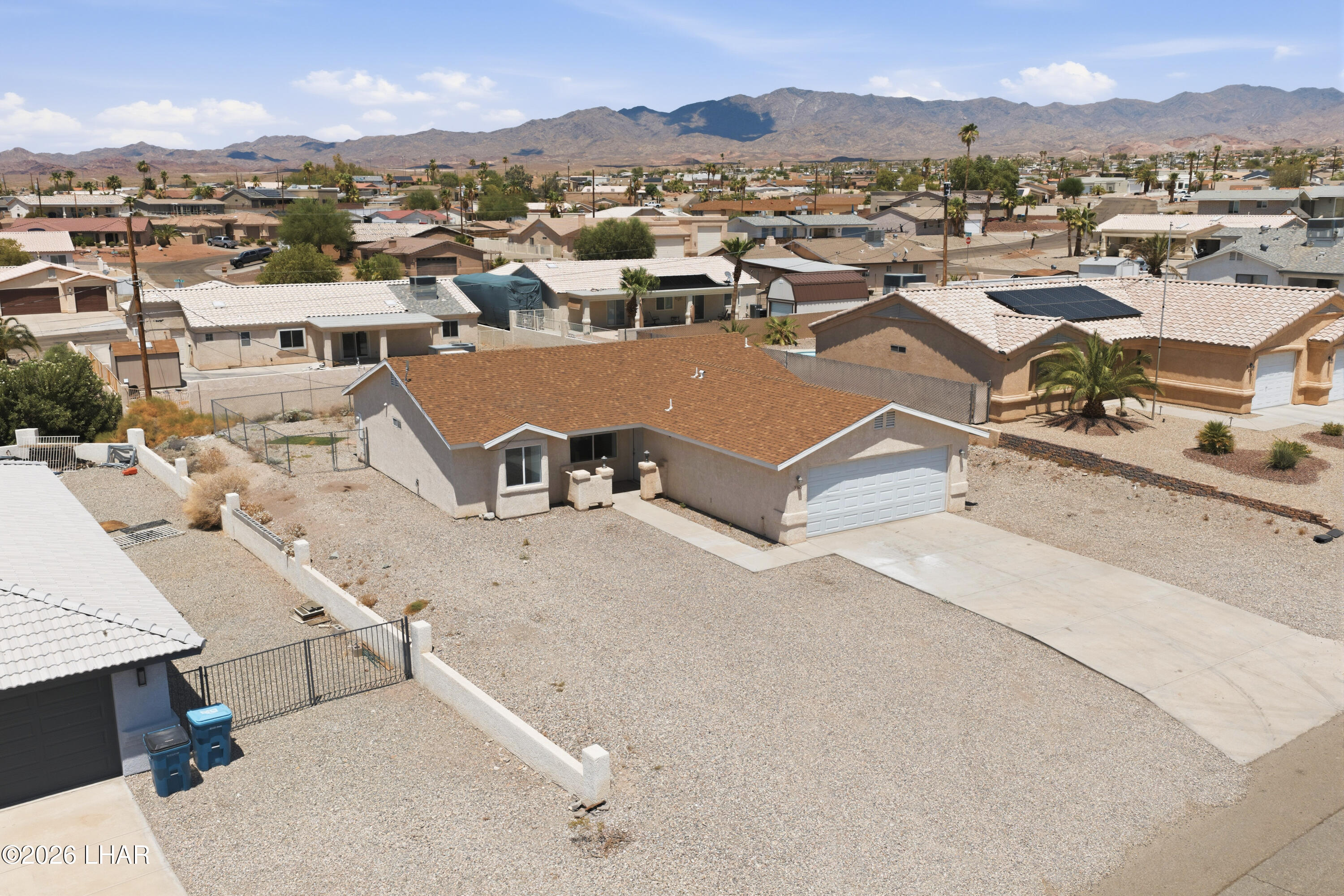 2265 Interlake Dr Property Photo 4