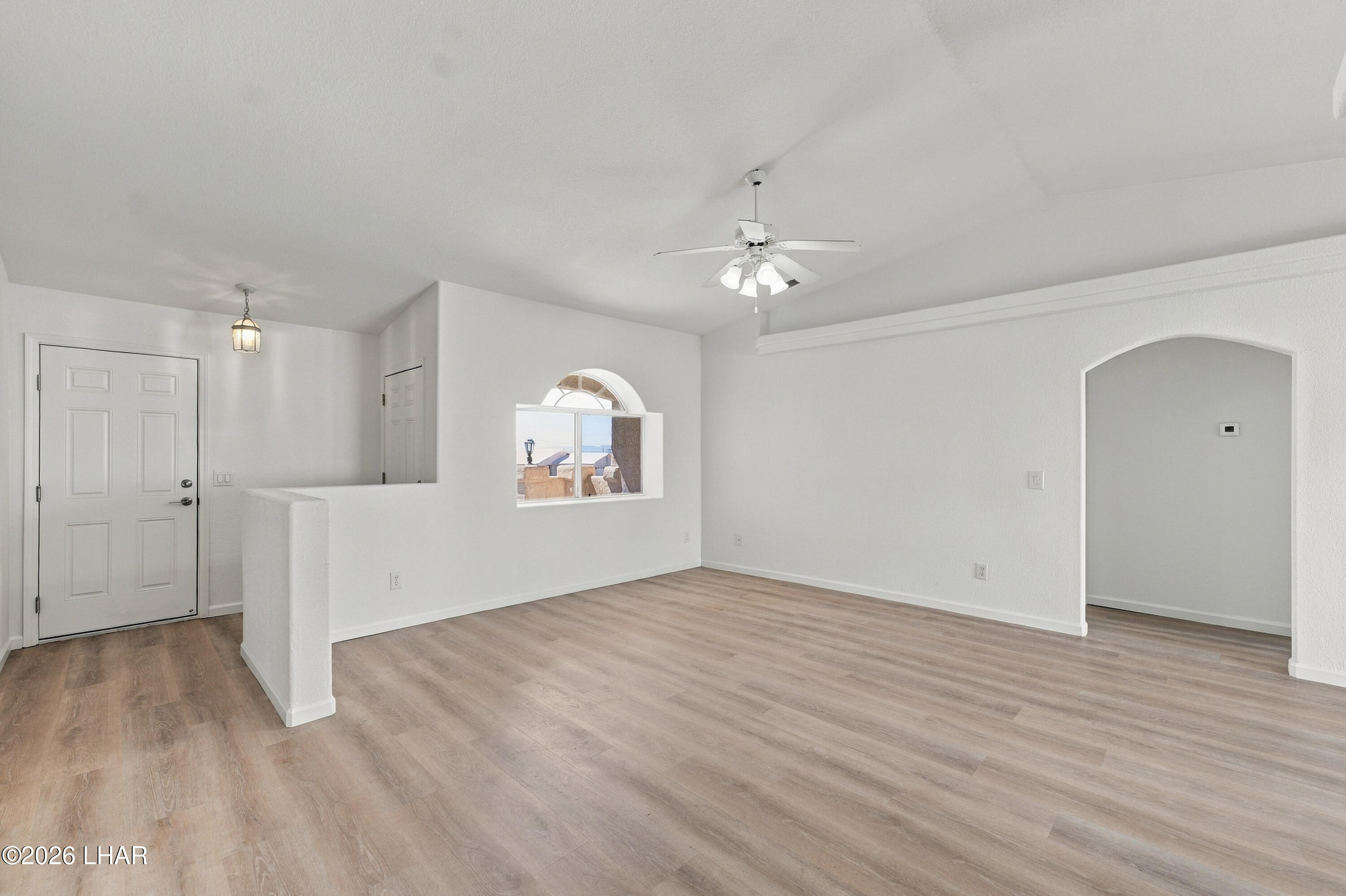 2265 Interlake Dr Property Photo 7