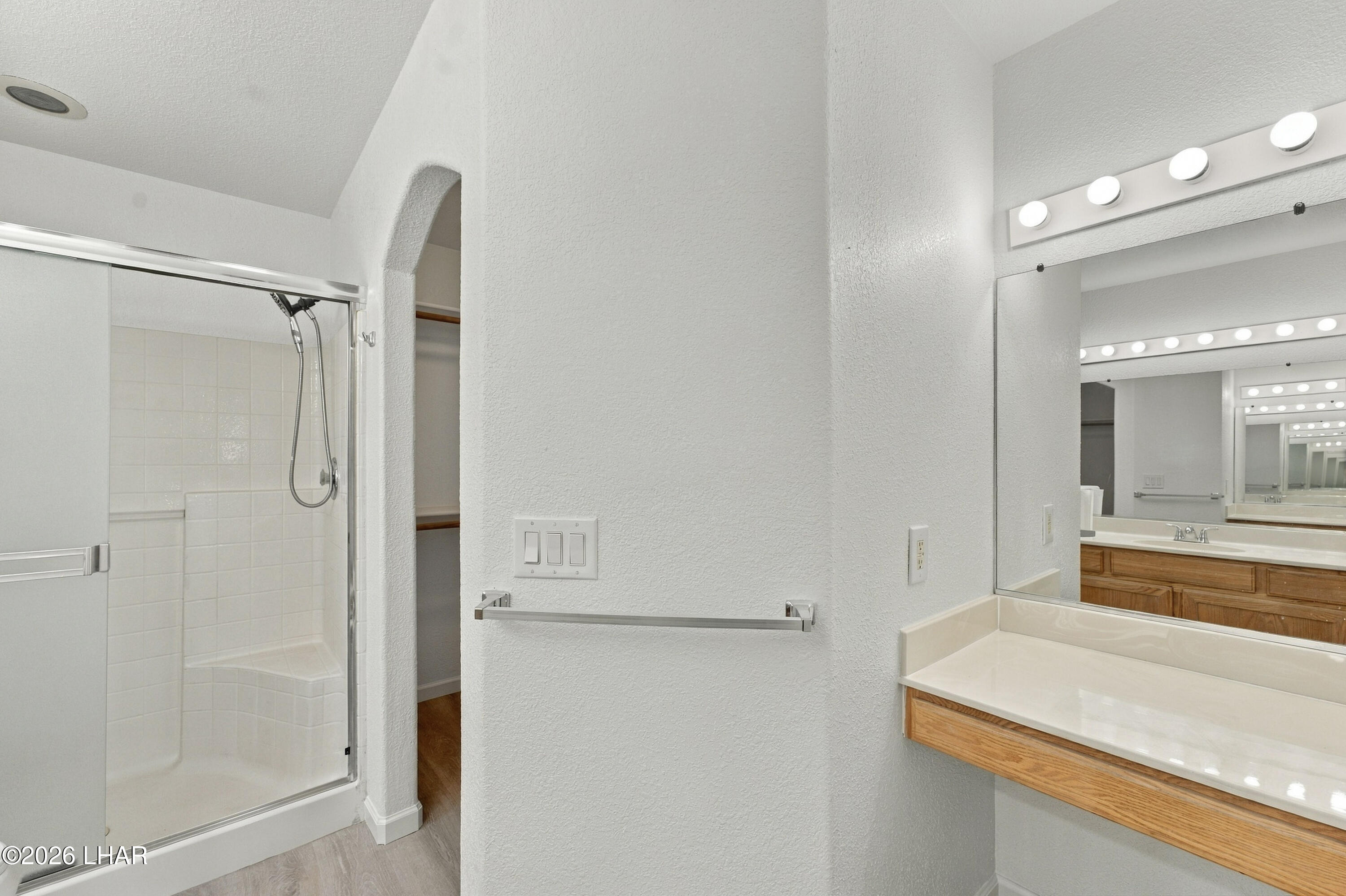 2265 Interlake Dr Property Photo 17