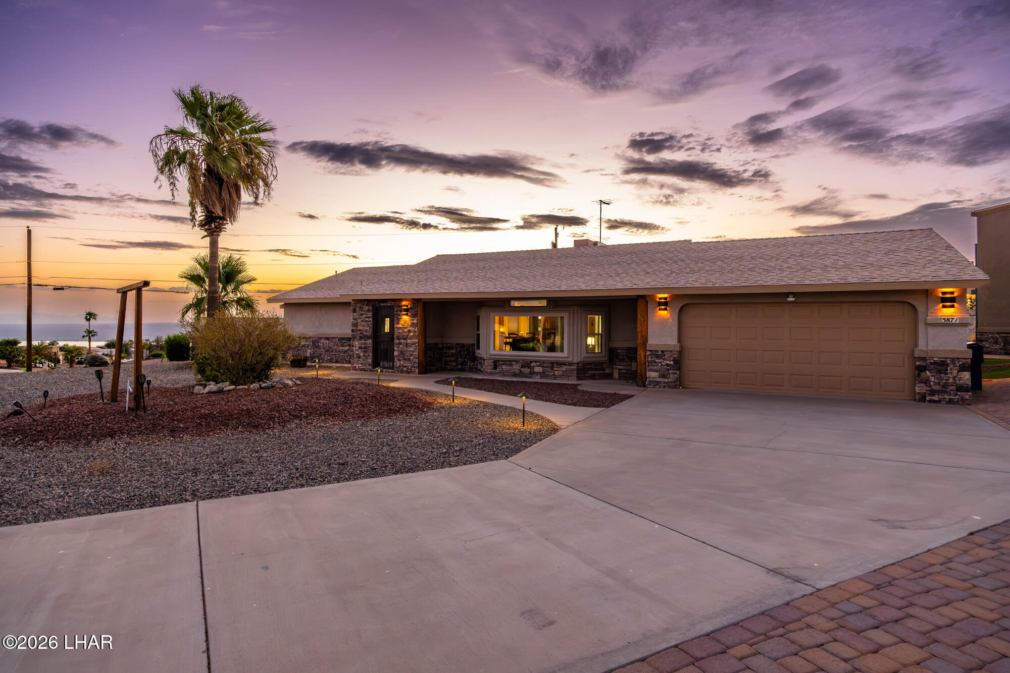3871 Vega Dr Property Photo 3