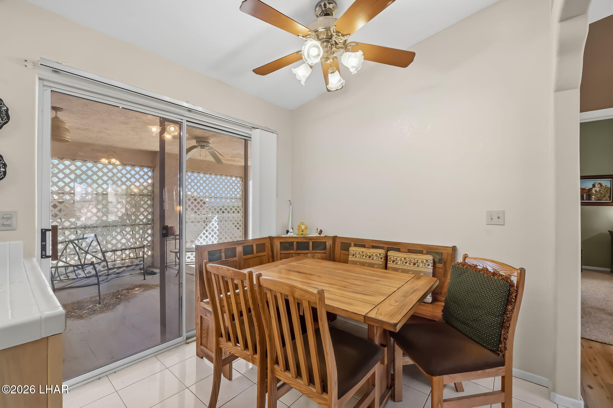 2250 E Oleander Ct Property Photo 13
