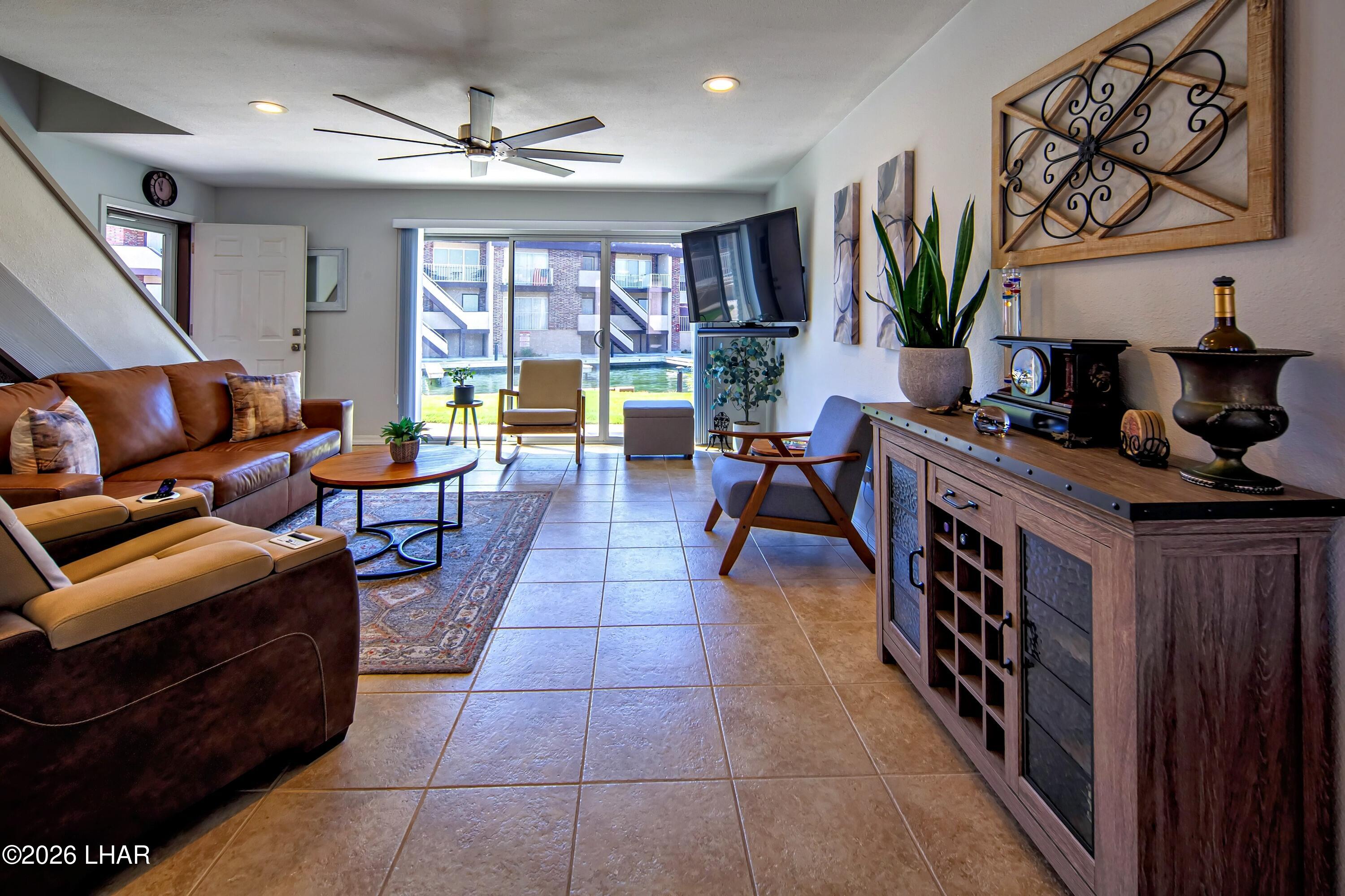 9170 Riverside Dr 12 Property Photo 10