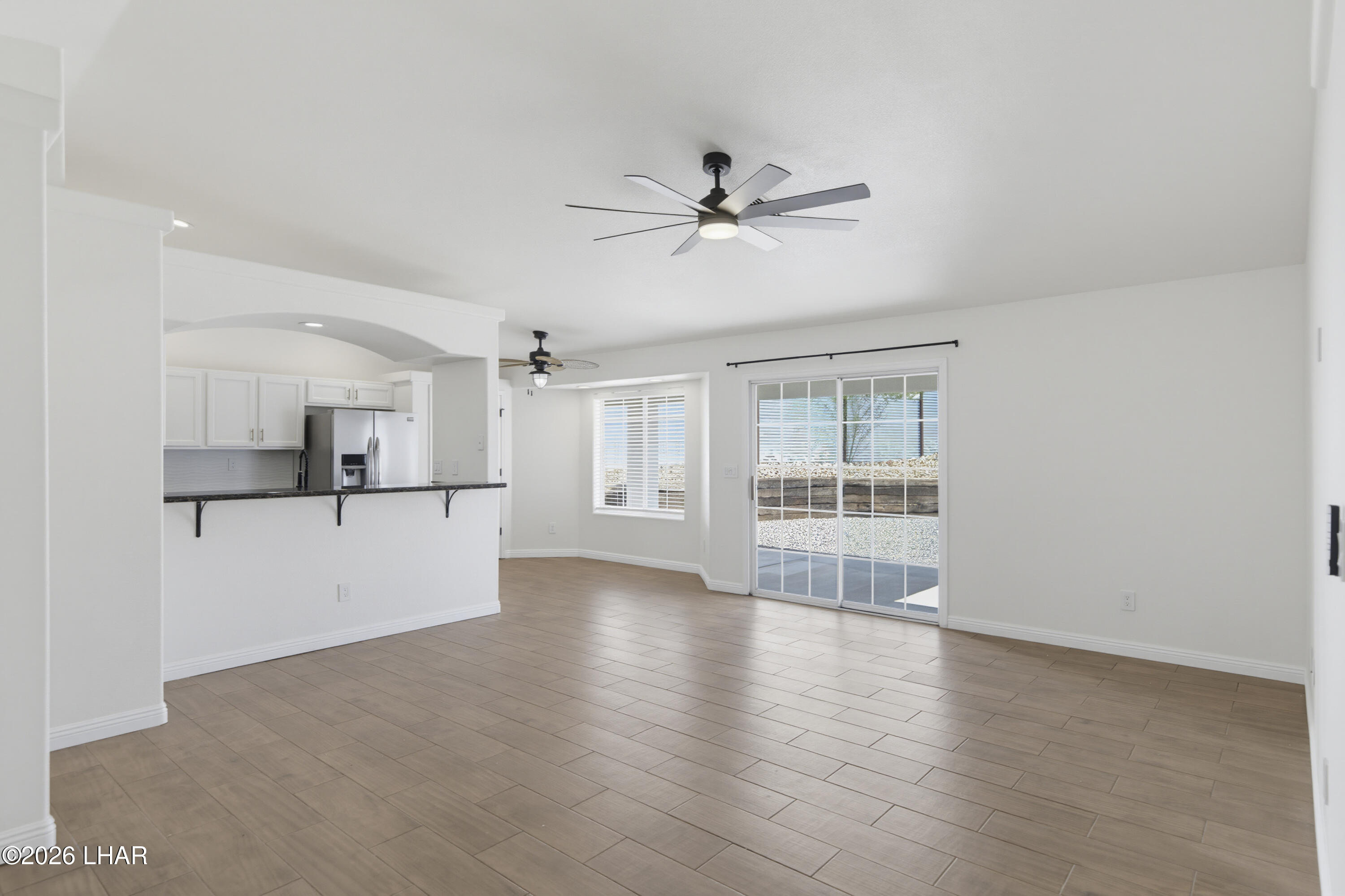 3720 Clearwater Dr Property Photo 5