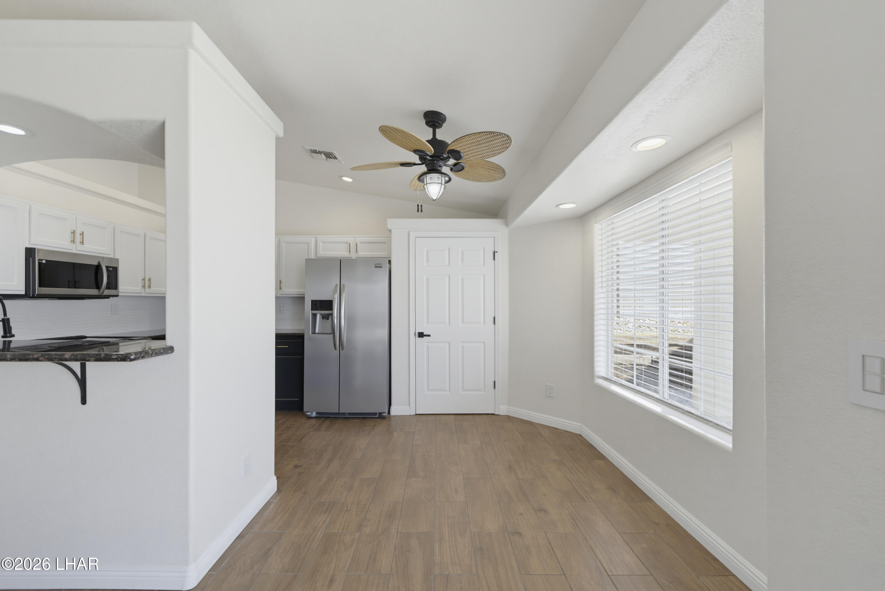 3720 Clearwater Dr Property Photo 10