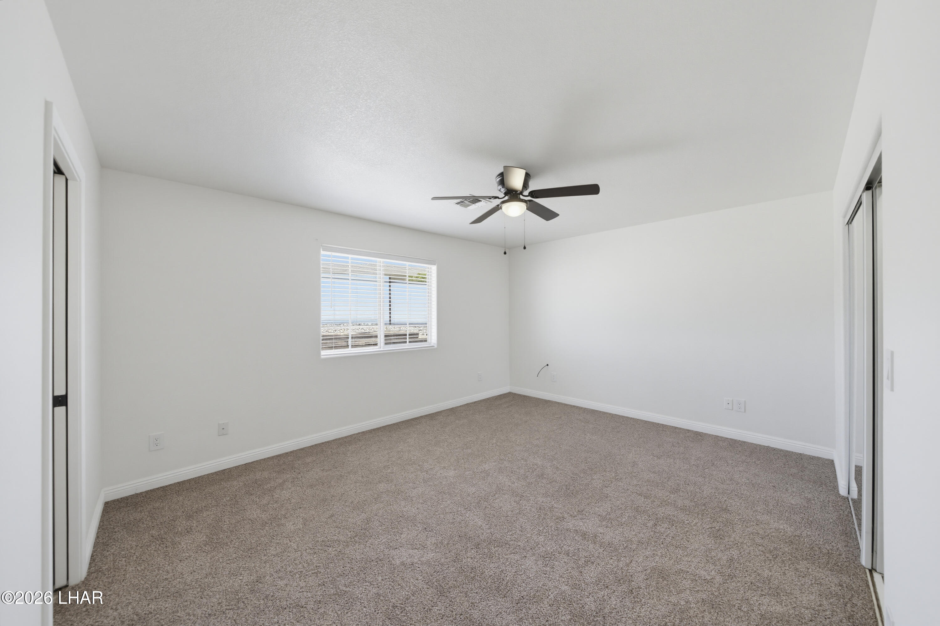 3720 Clearwater Dr Property Photo 14