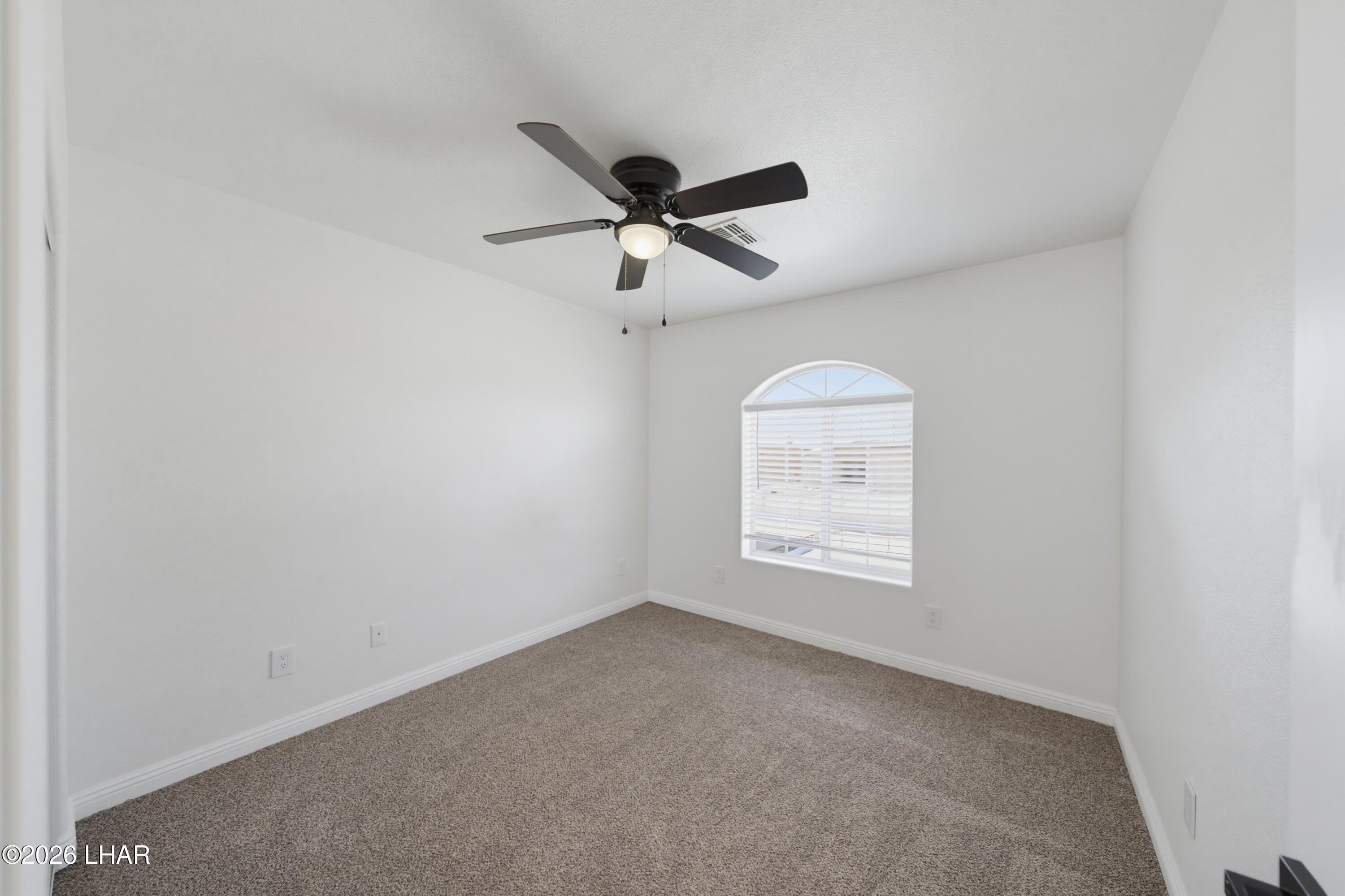 3720 Clearwater Dr Property Photo 20