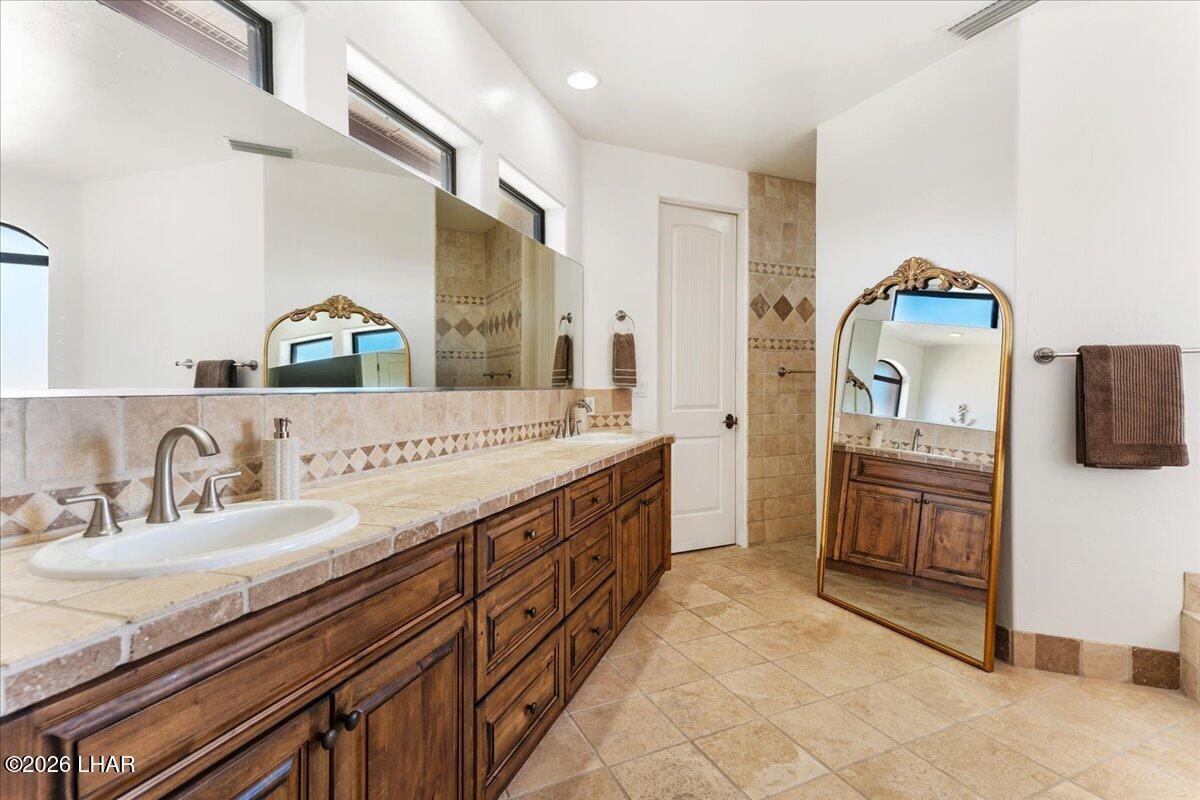 3537 N Winifred Way Property Photo 36