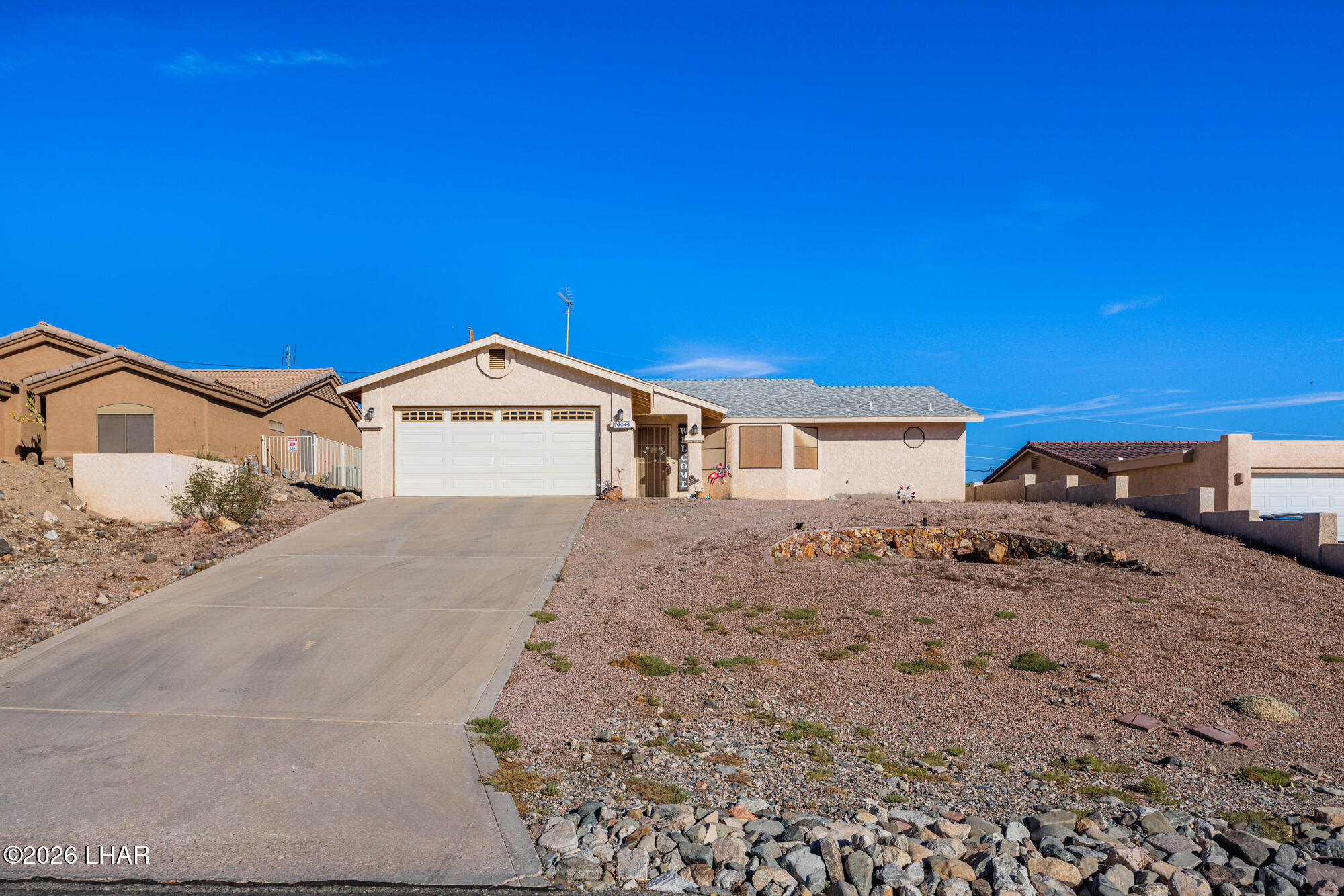 3240 Palm Tree Dr Property Photo 1